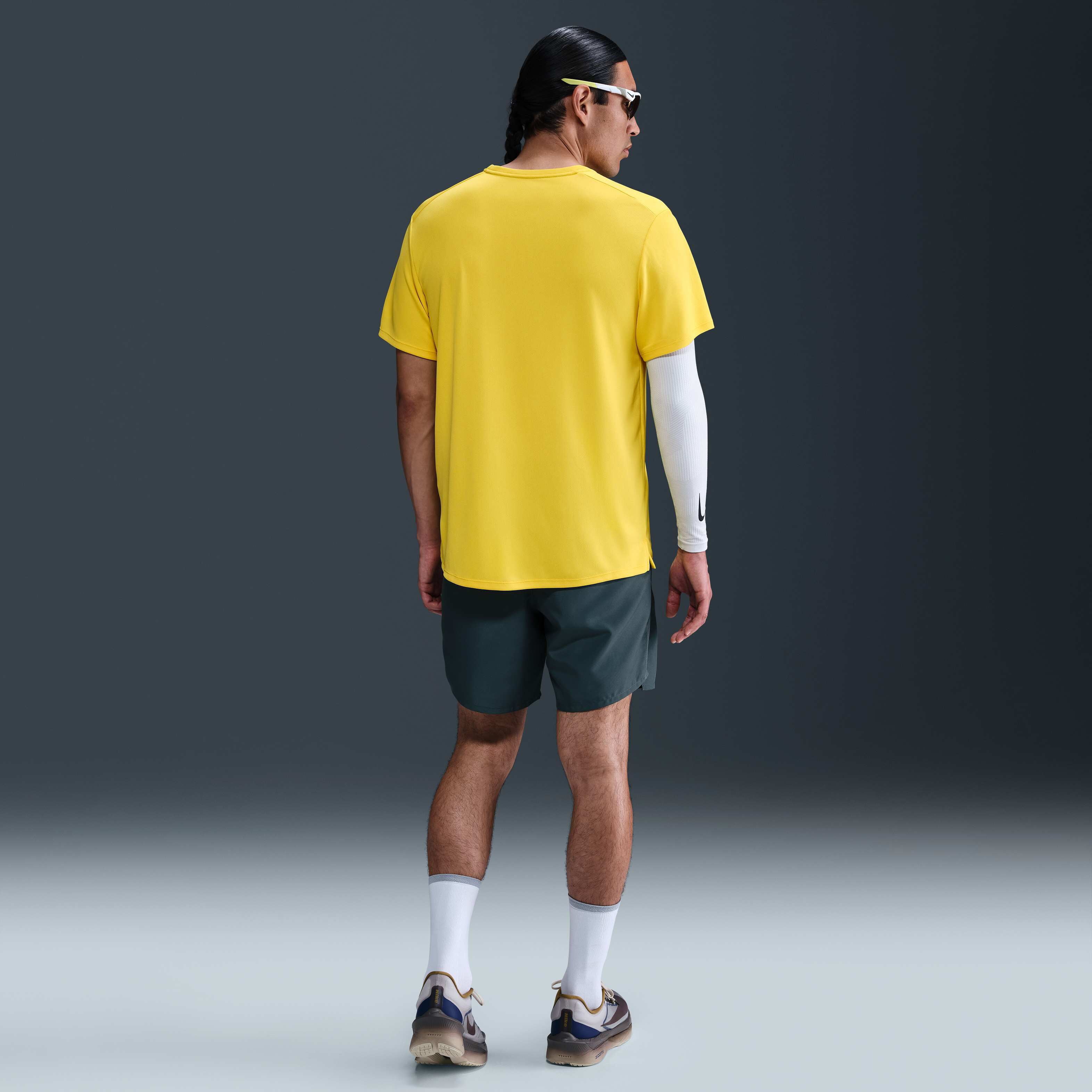 نايكي ميلر image number 4