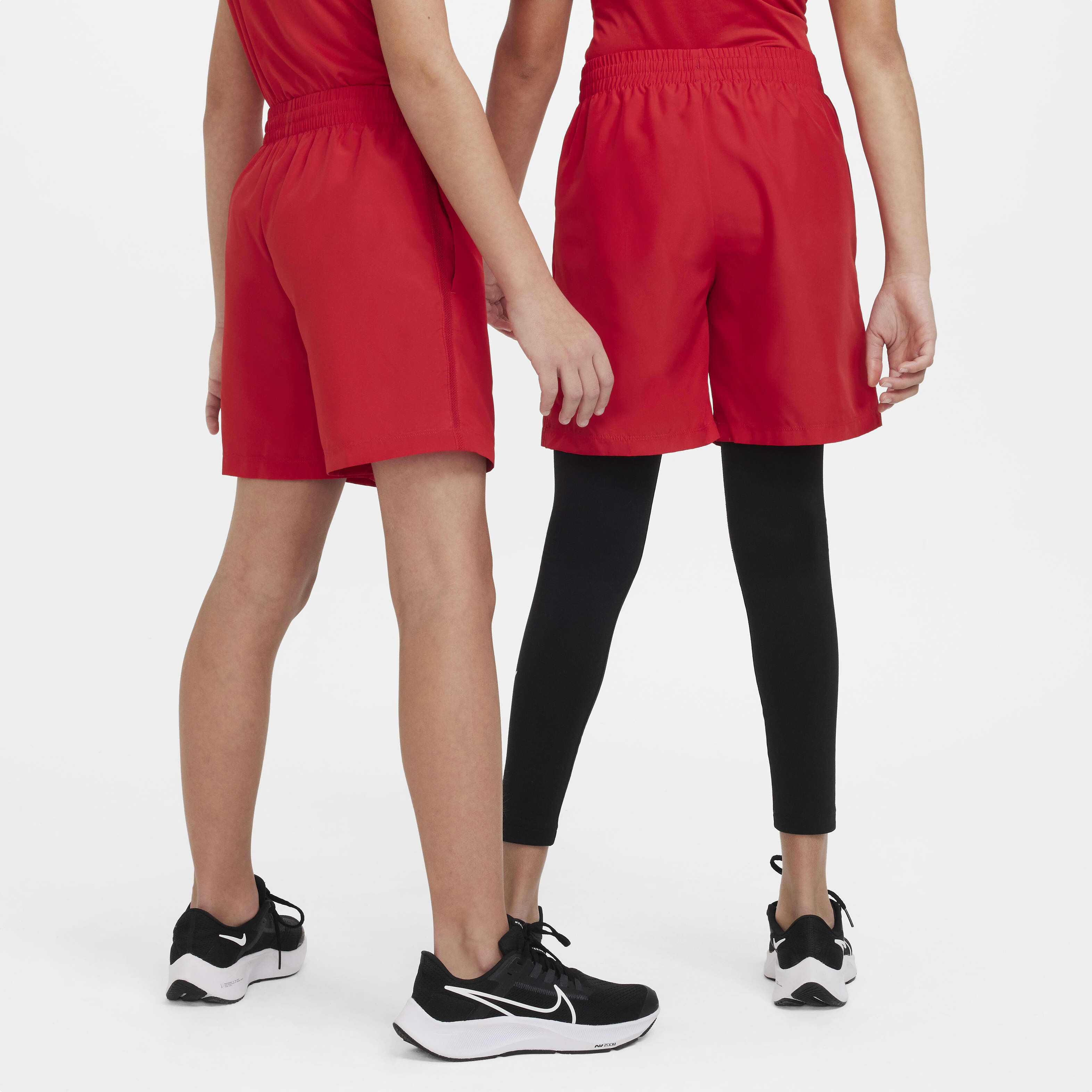 نايكي ملتي image number 1