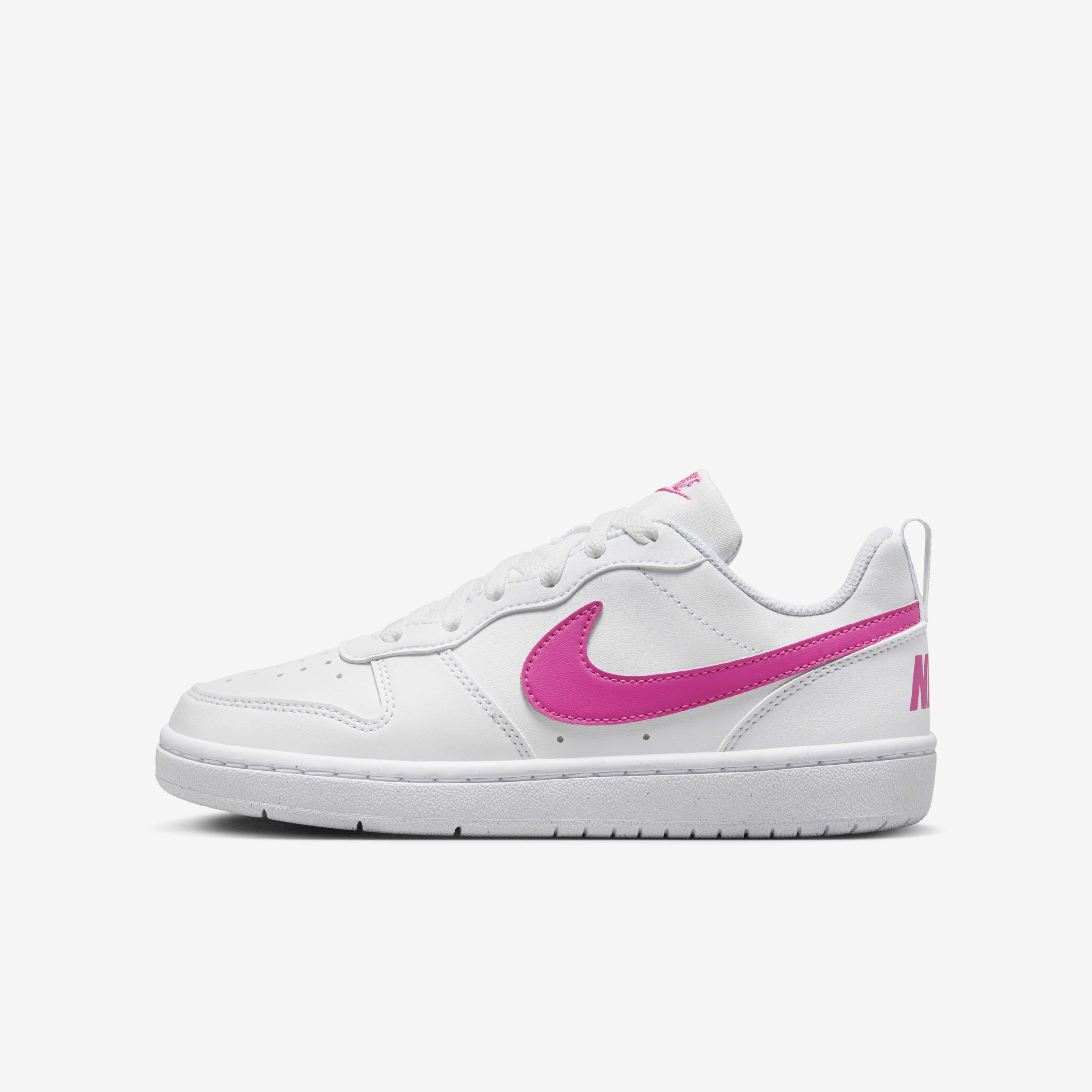 Nike court borough low 35 outlet