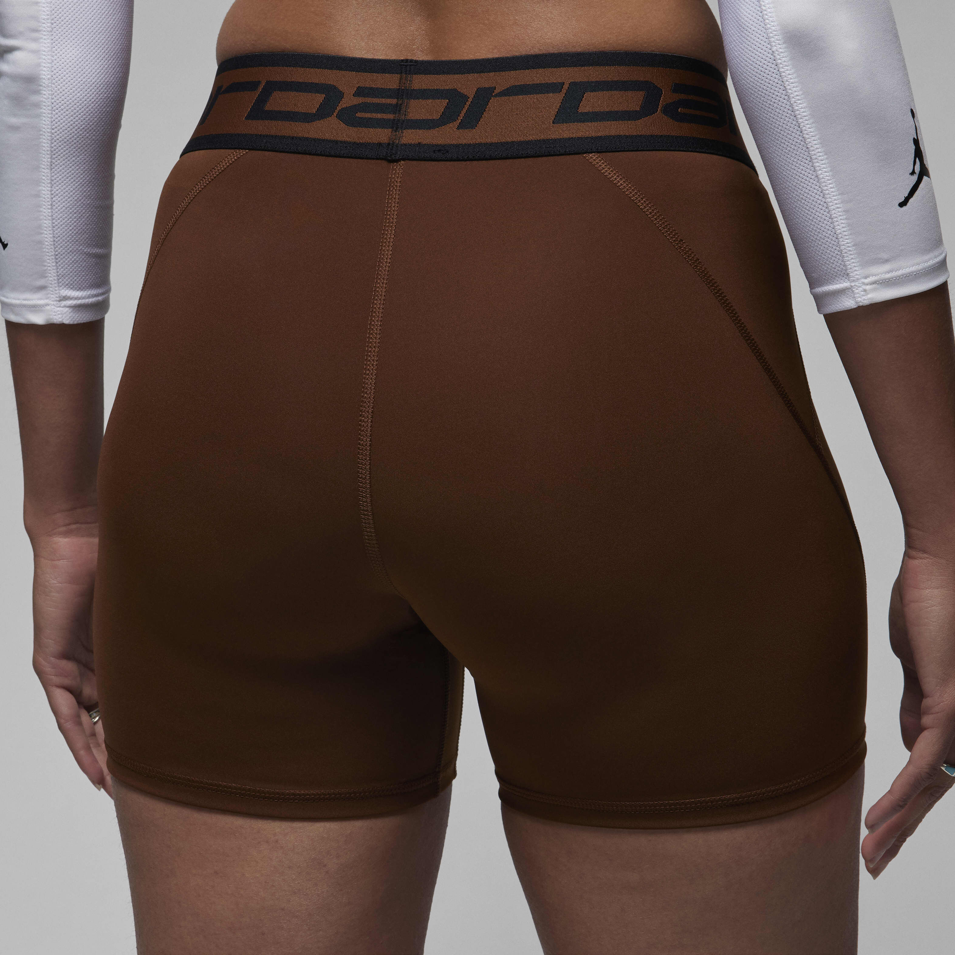 جوردن سبورت image number 2