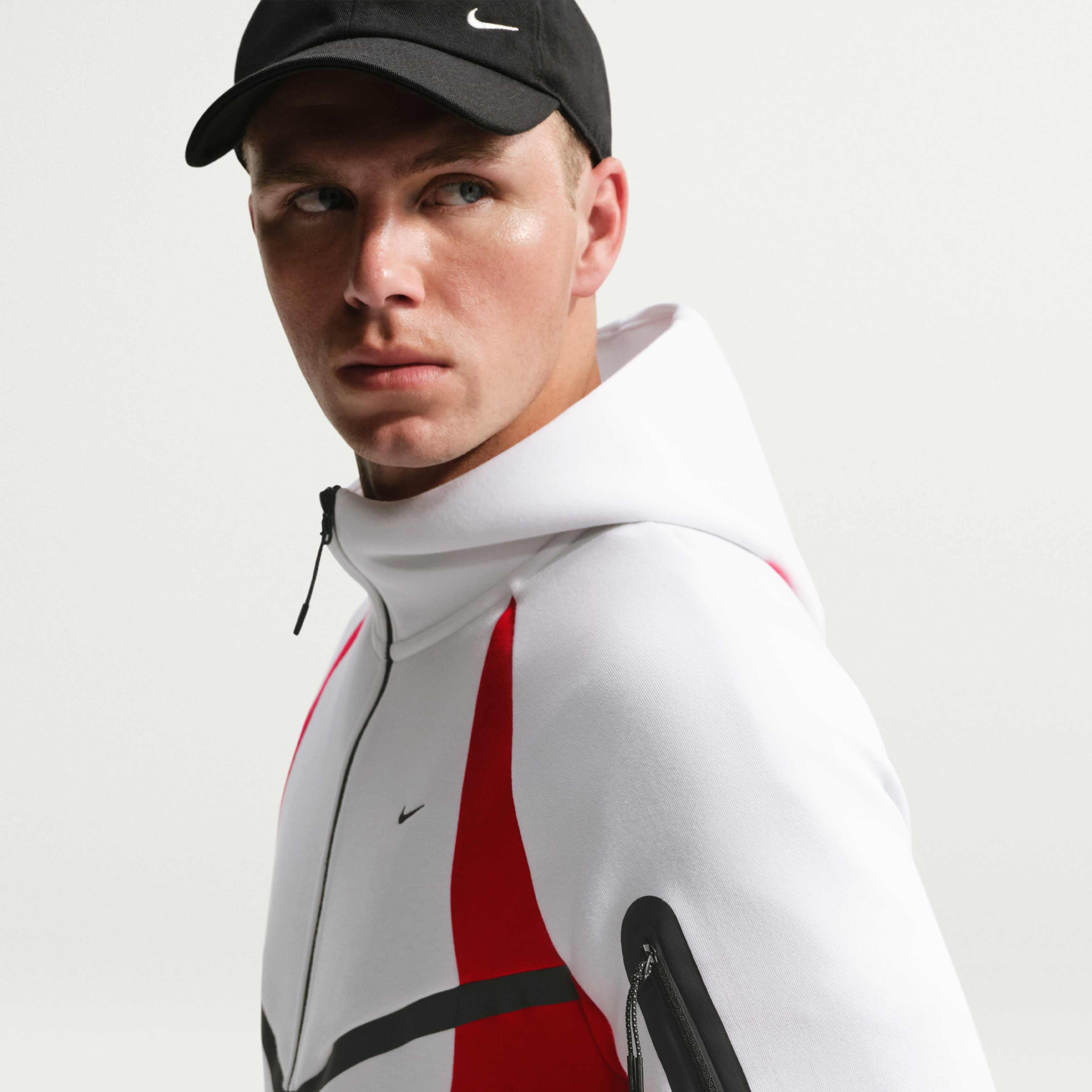 Nike Tech image number 2