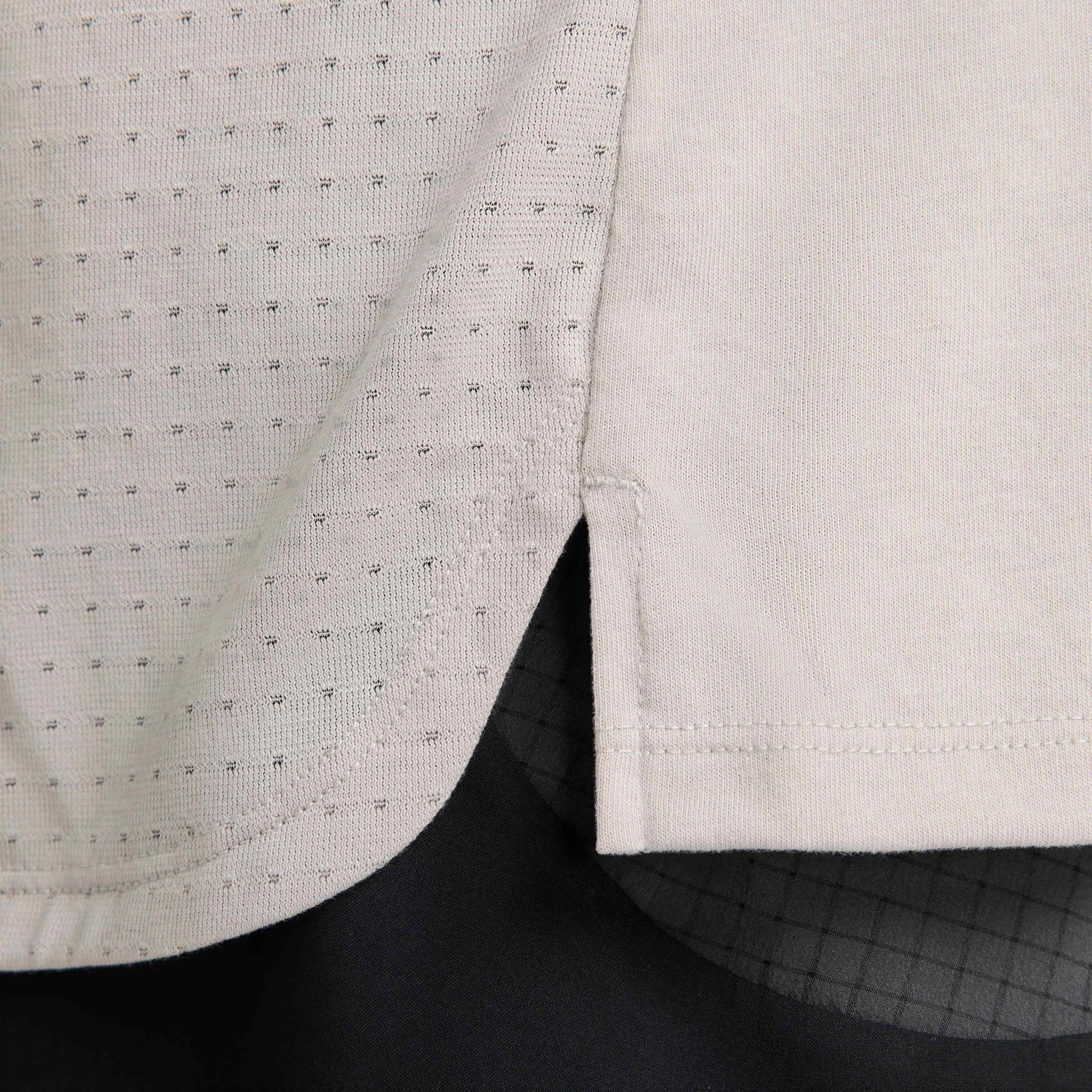 نايكي سولار تشيس image number 4