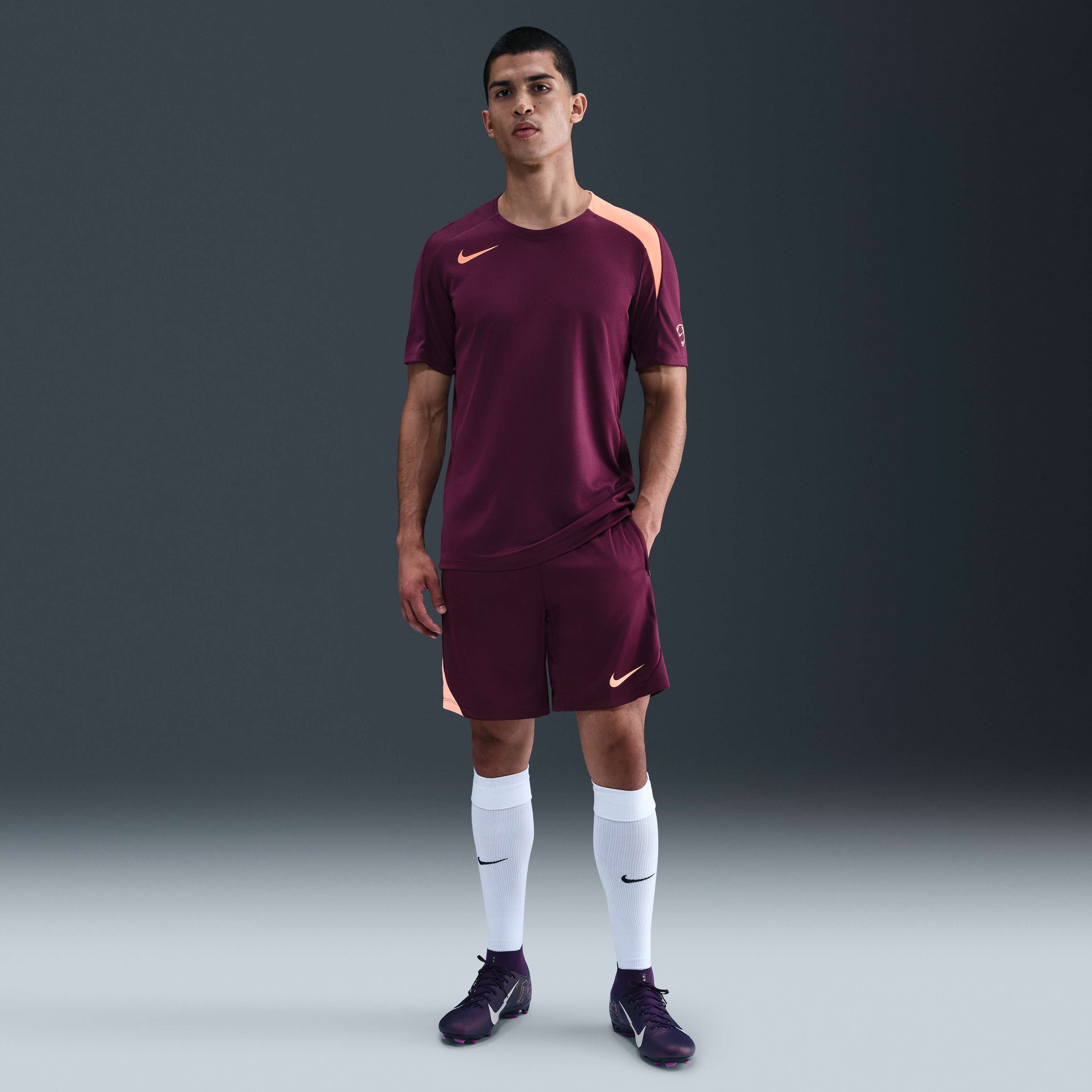 Nike Strike image number 3