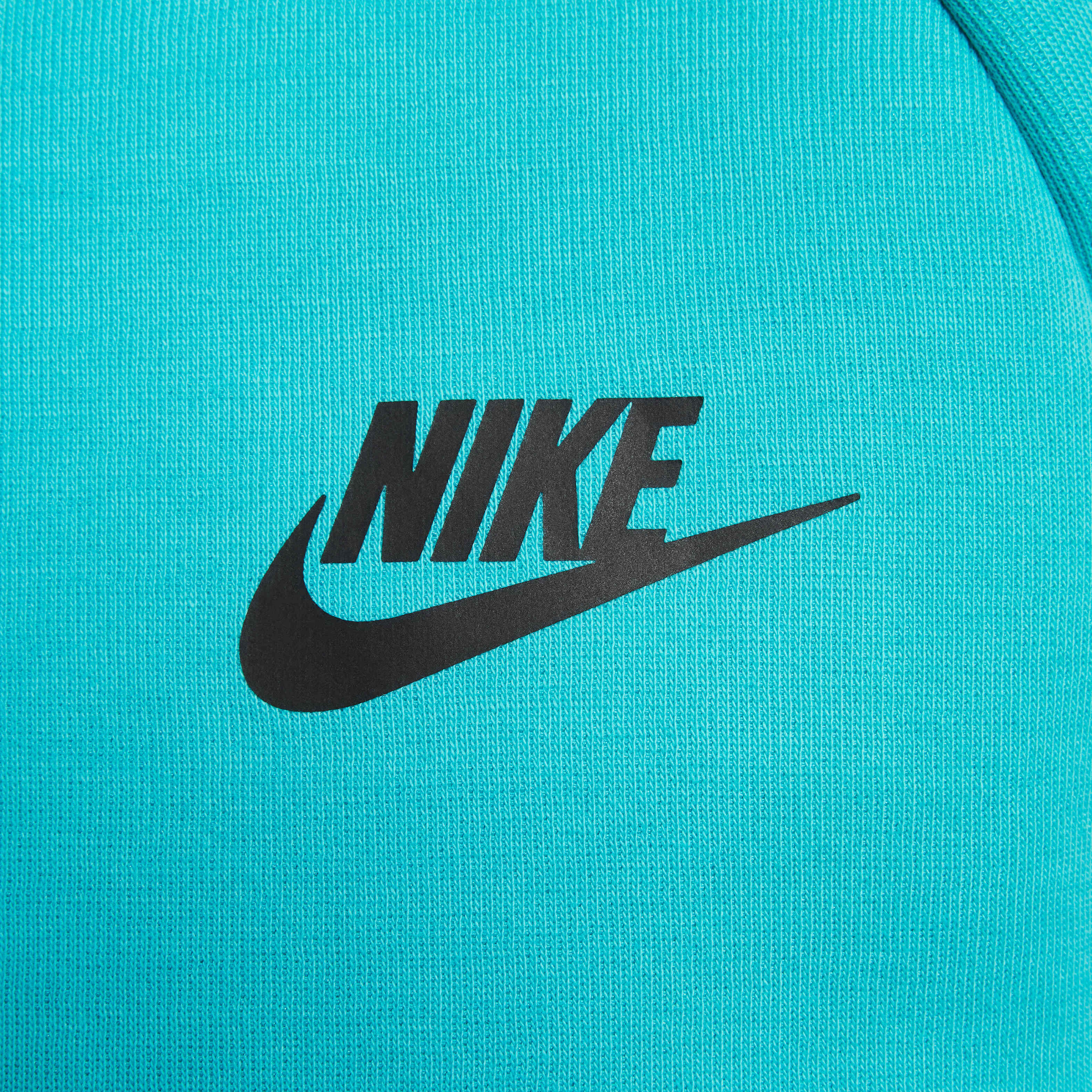 Nike Sportswear Tech Fleece image number 2