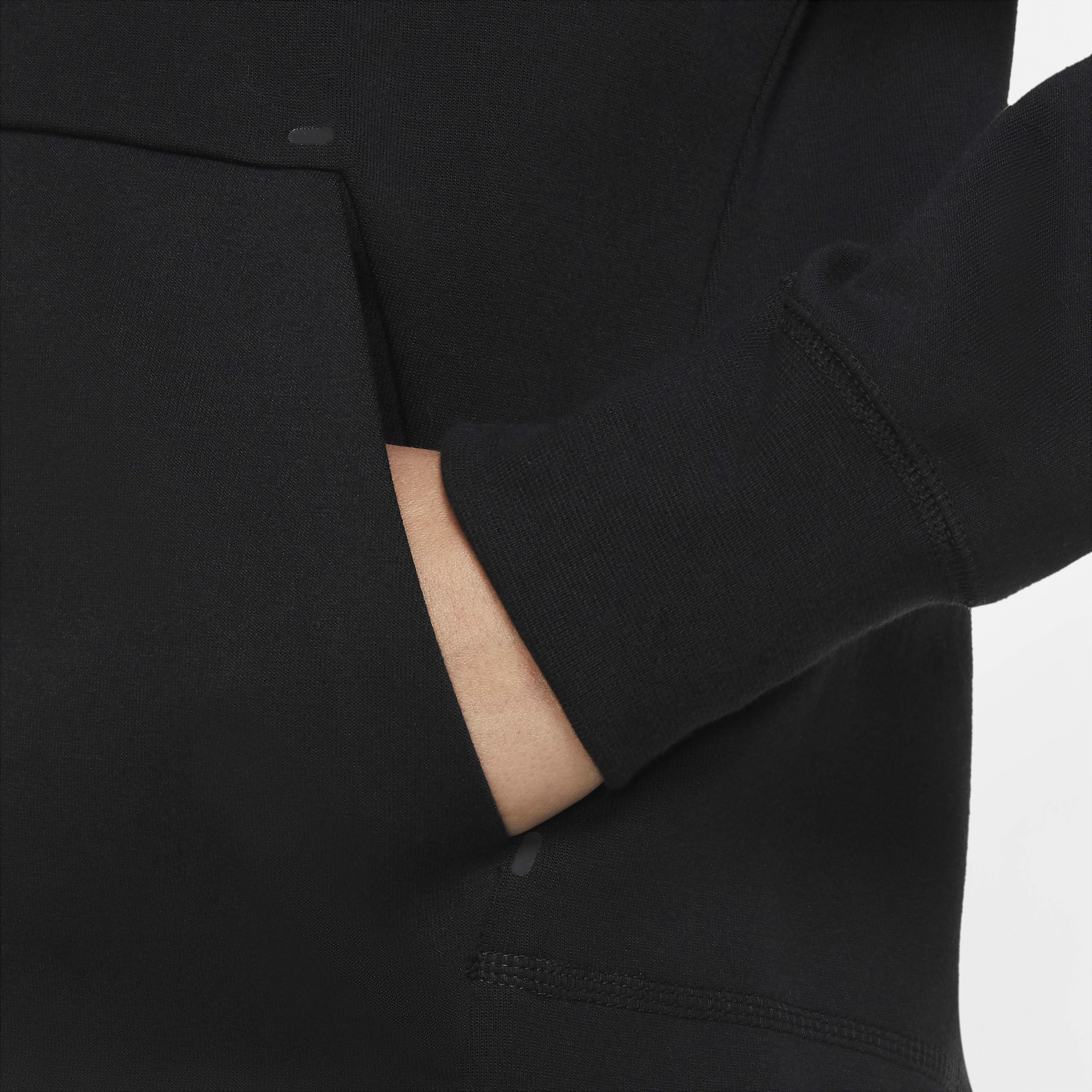 نايكي سبورتسوير تك فليس ويندرانر image number 3