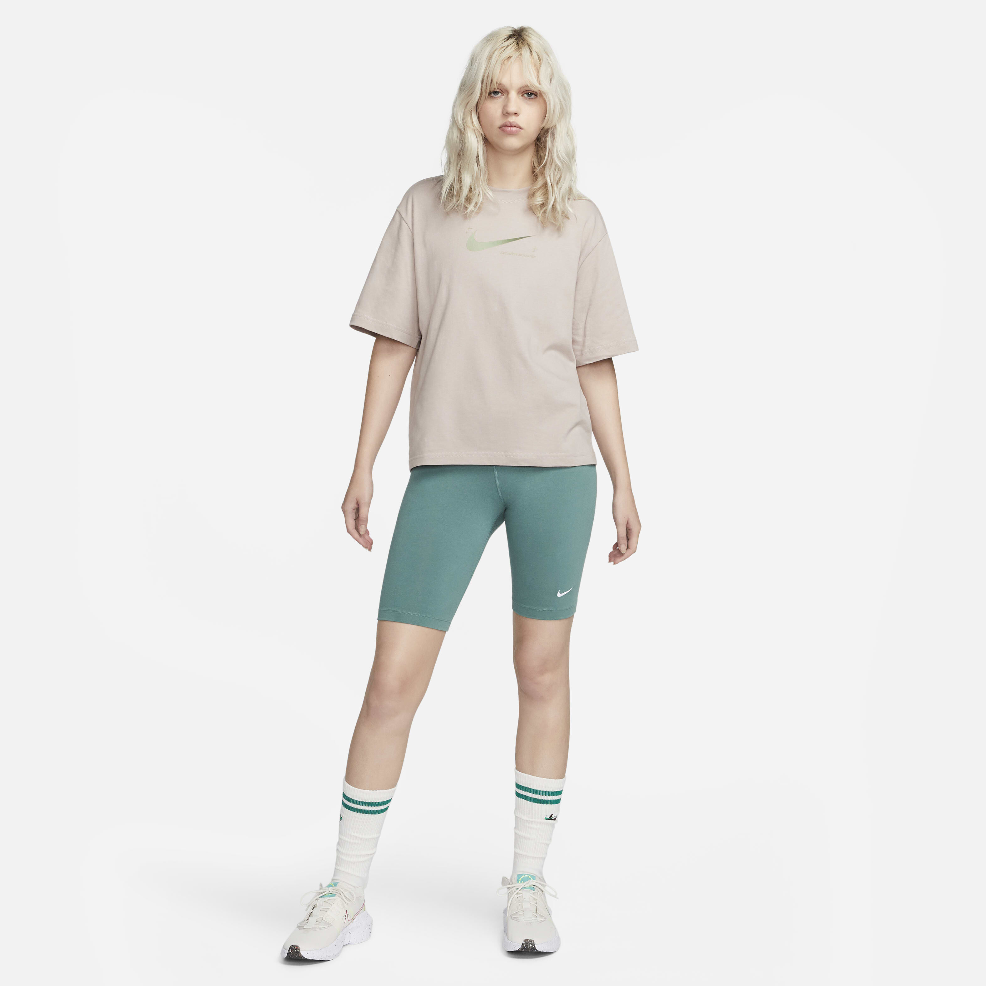 نايكي سبورتسوير image number 4