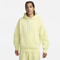 Nike Solo Swoosh