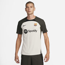 F.C. Barcelona Strike Elite