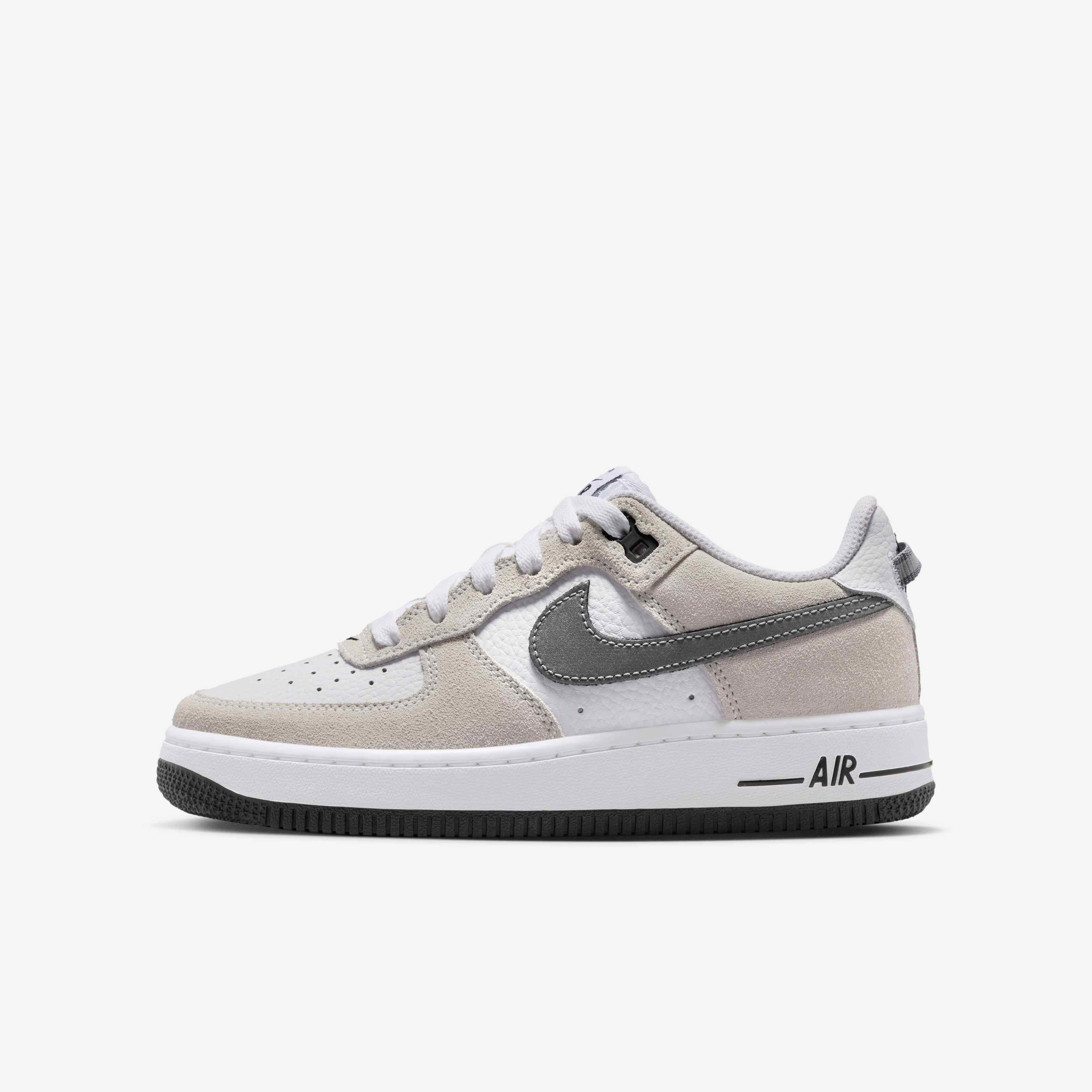 Nike Air Force 1 LV8 image number 0
