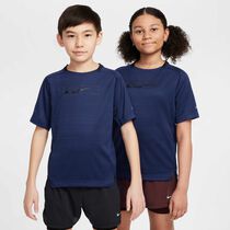 نايكي مالتي تك