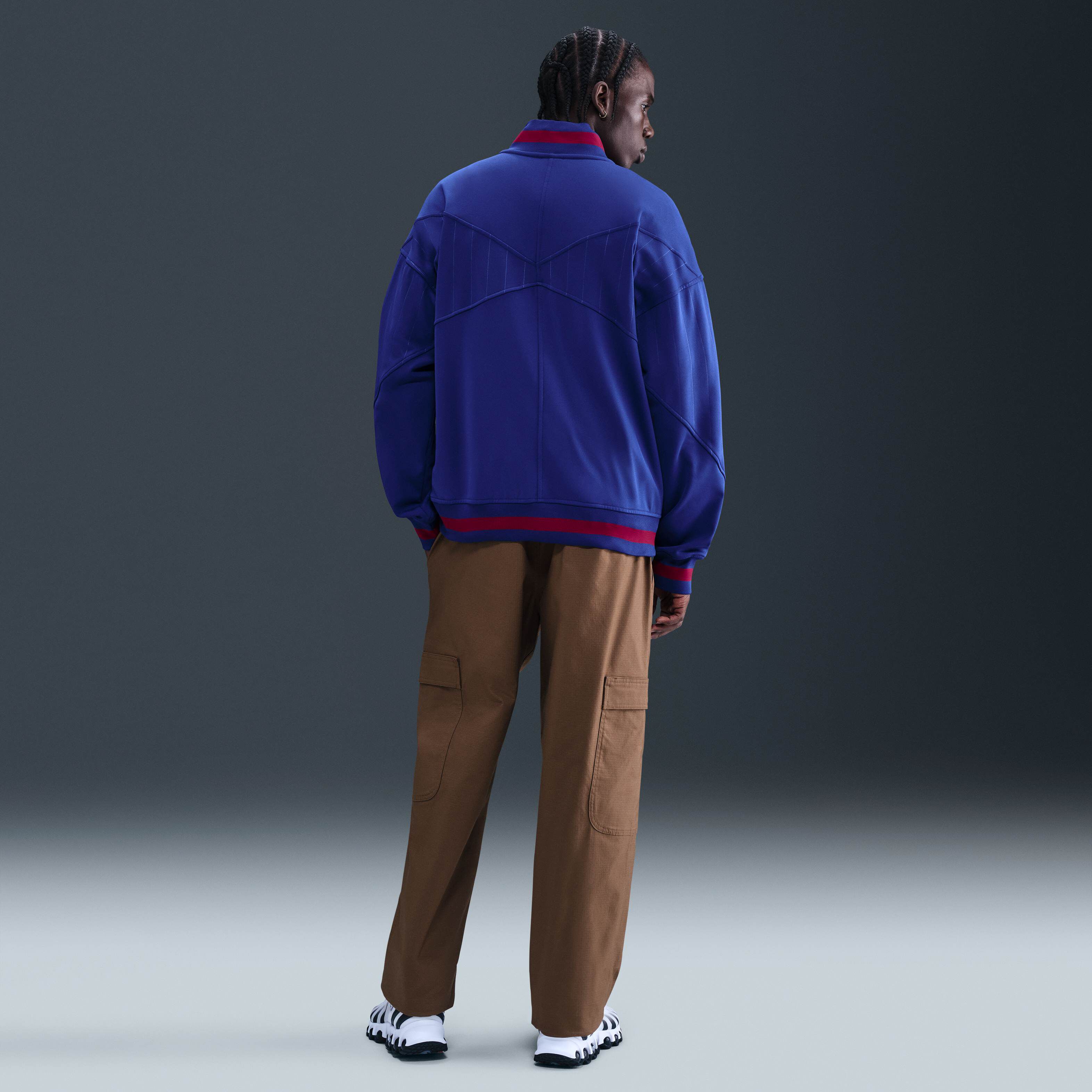 برشلونة اكاديمي برو الأساسي image number 4