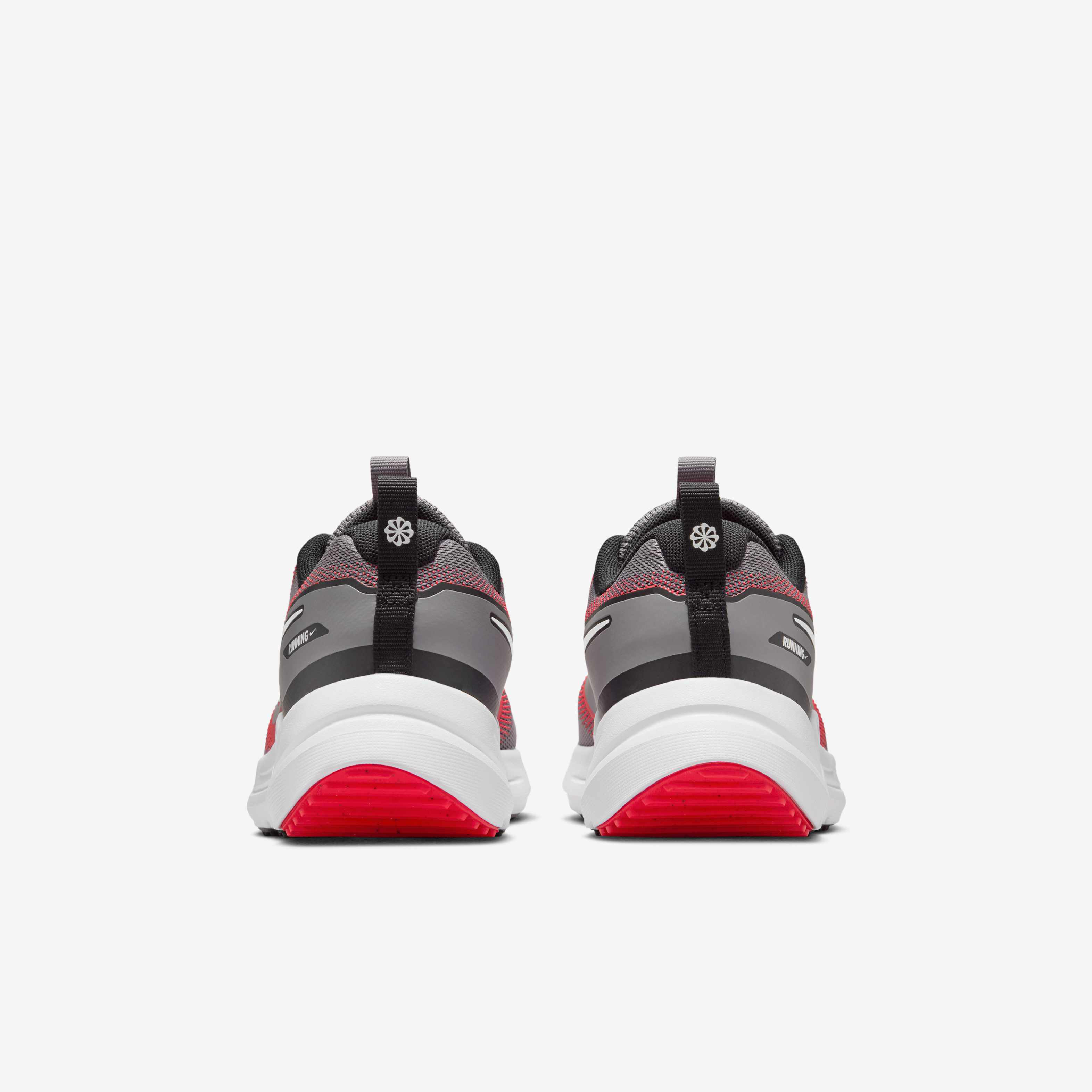 Nike Cosmic Runner image number 5