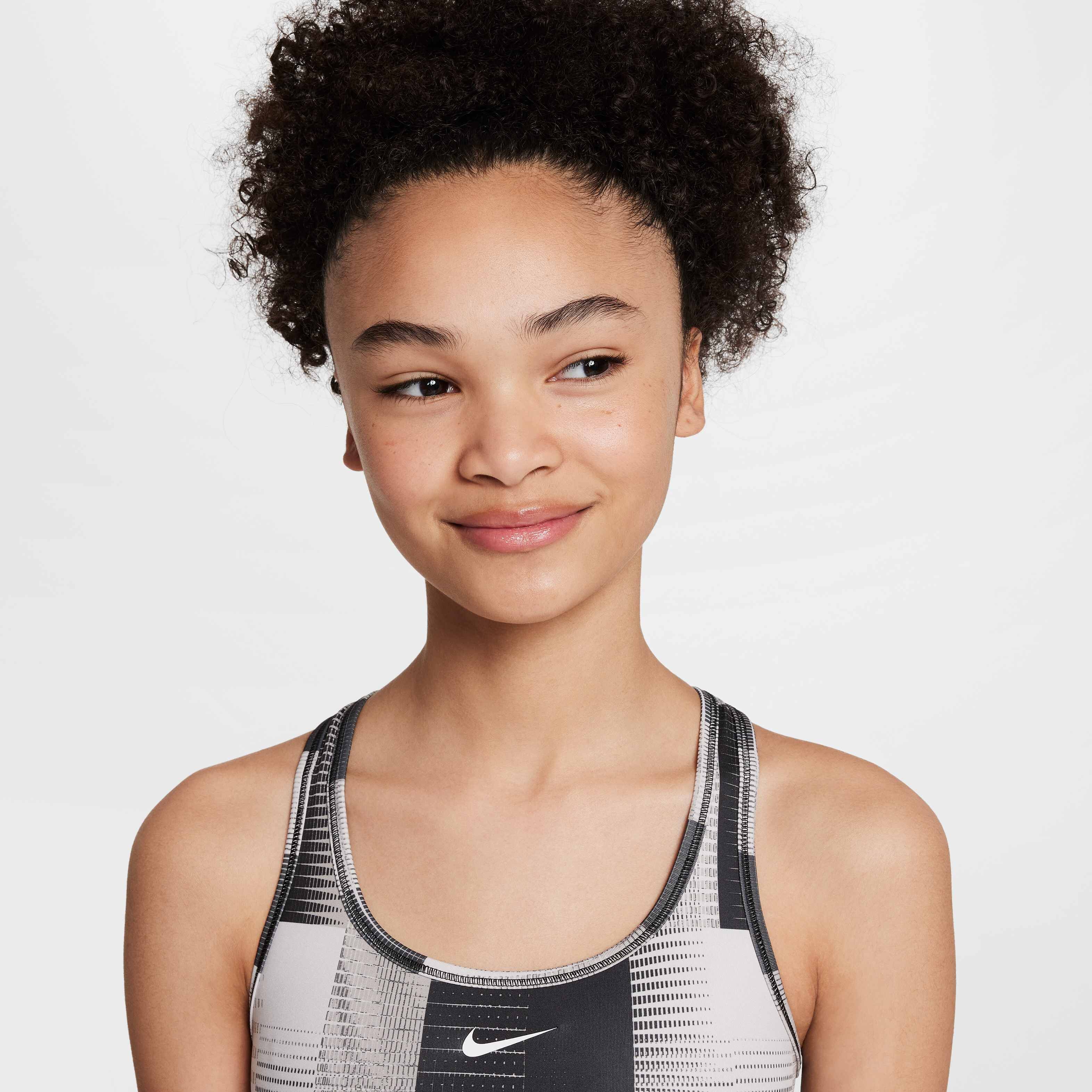 Nike Pro image number 2