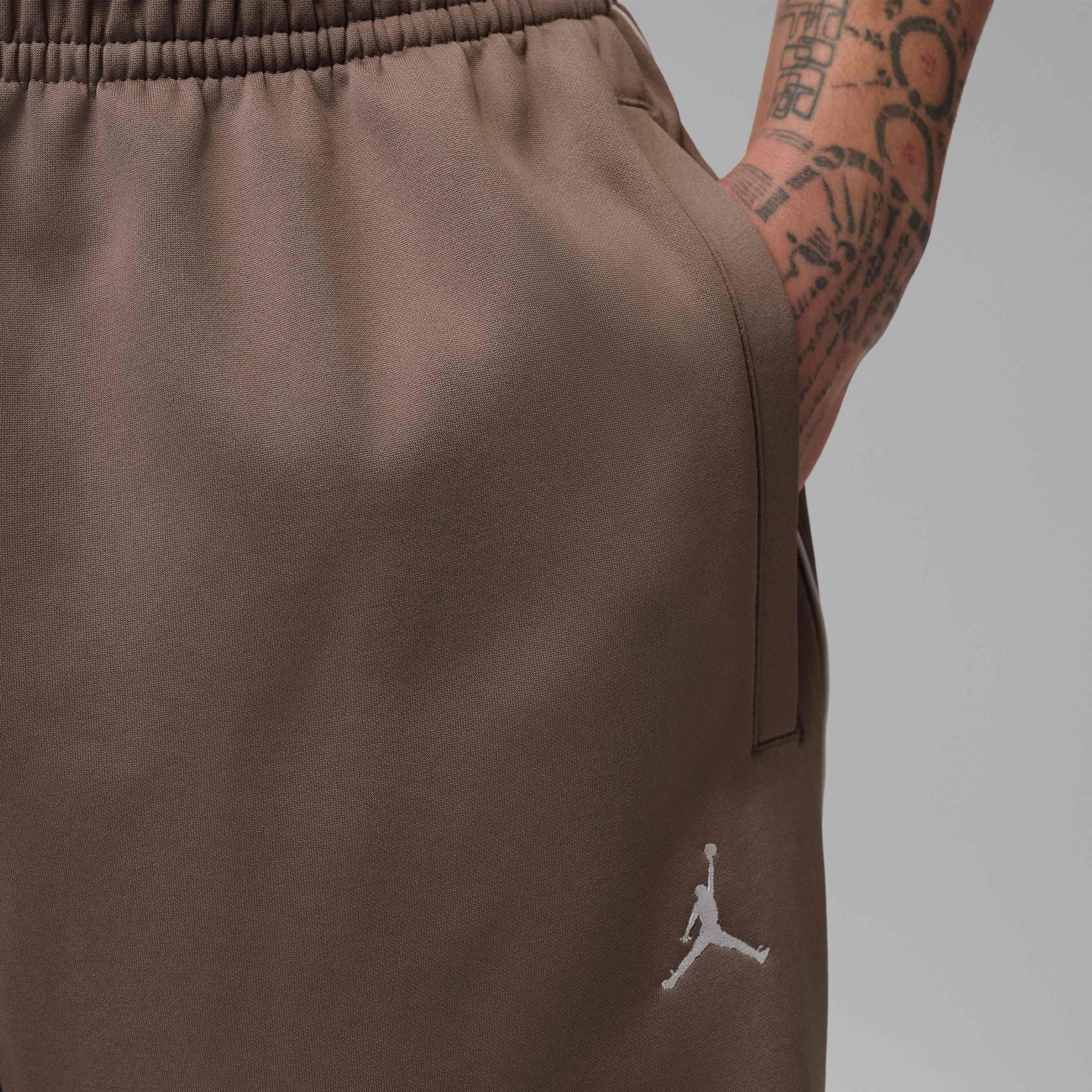 Jordan Brooklyn image number 3