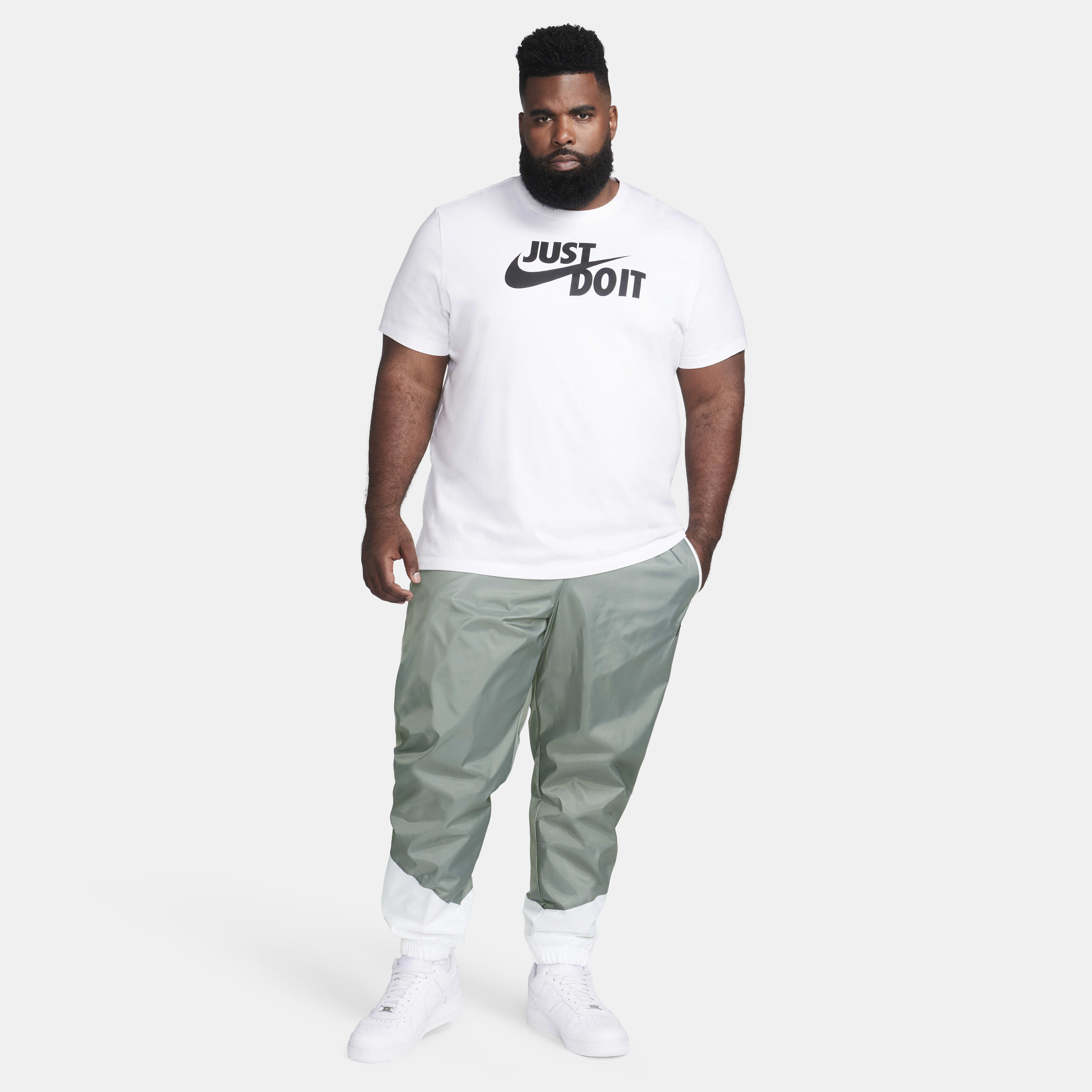 Nike Windrunner image number 14