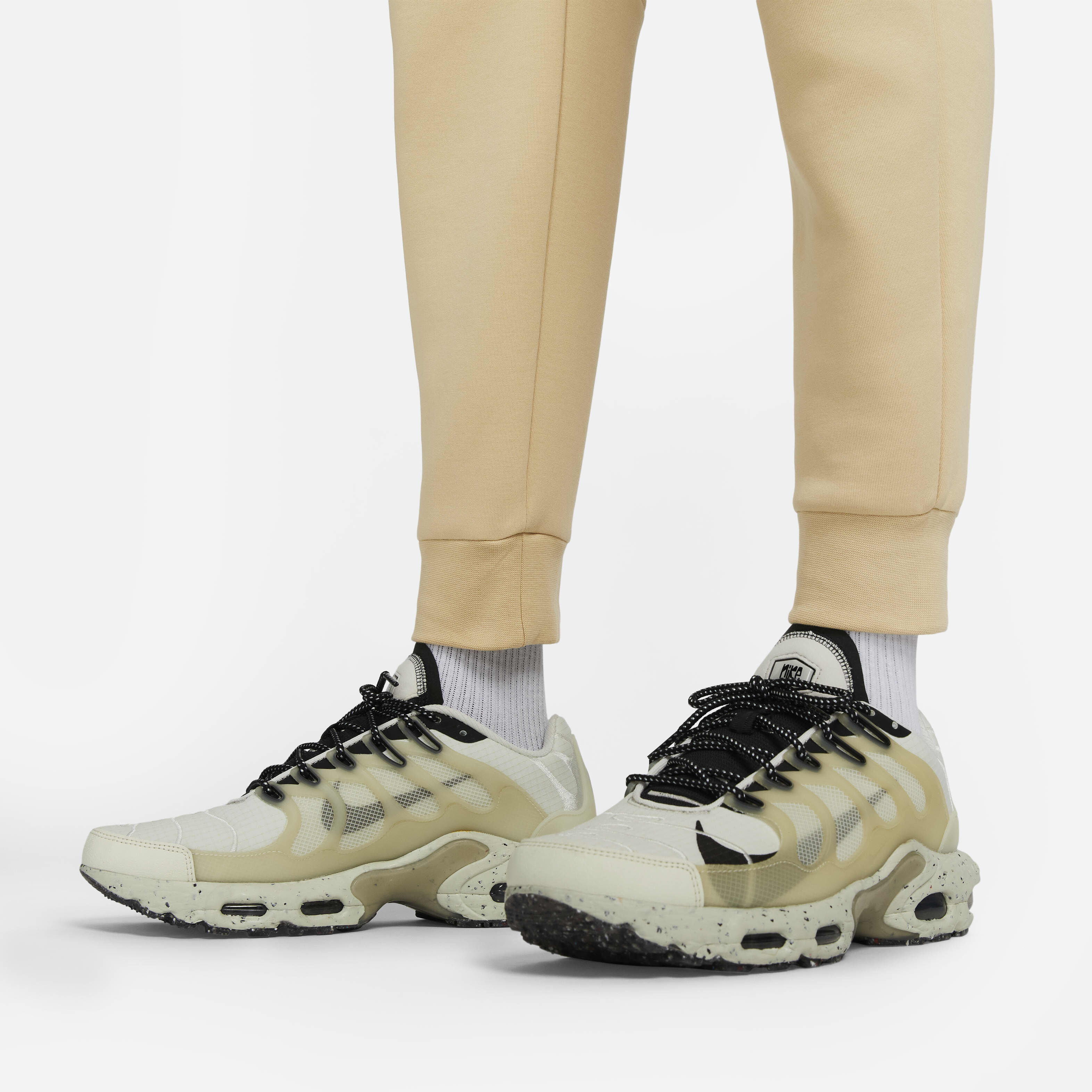 نايكي سبورتسوير تَك فليس image number 4