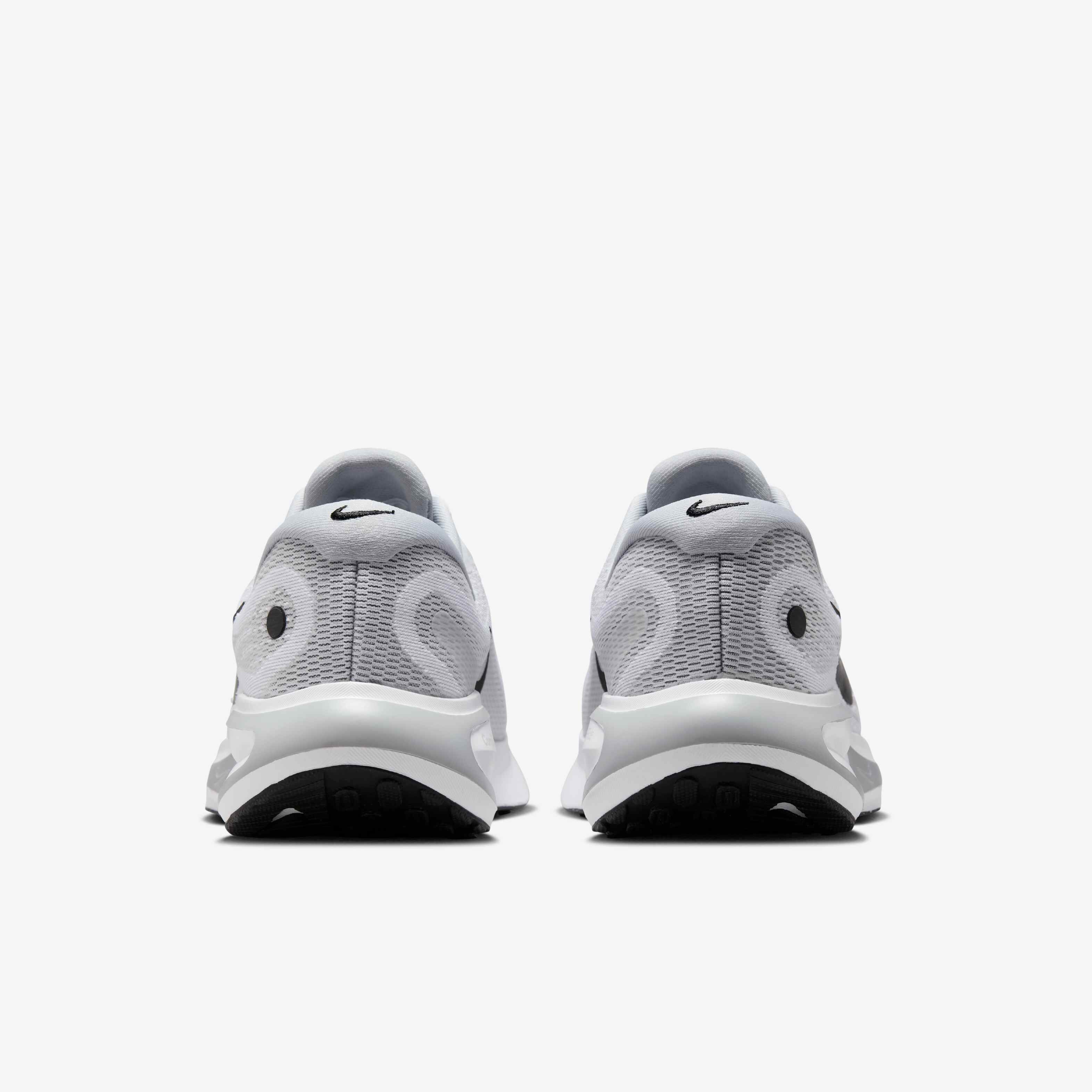 نايكي جيرني رن image number 5