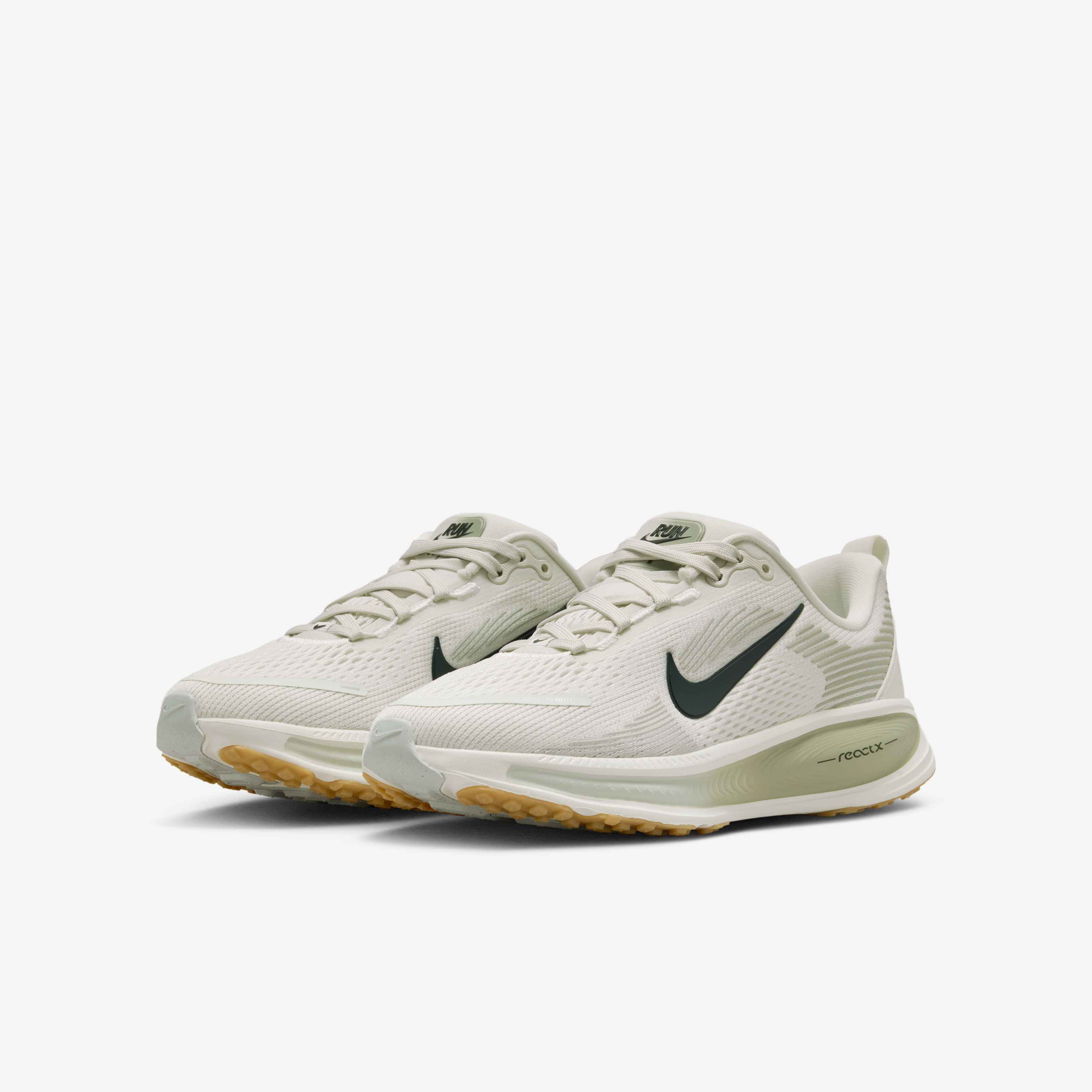 Nike Vomero 18 image number 4