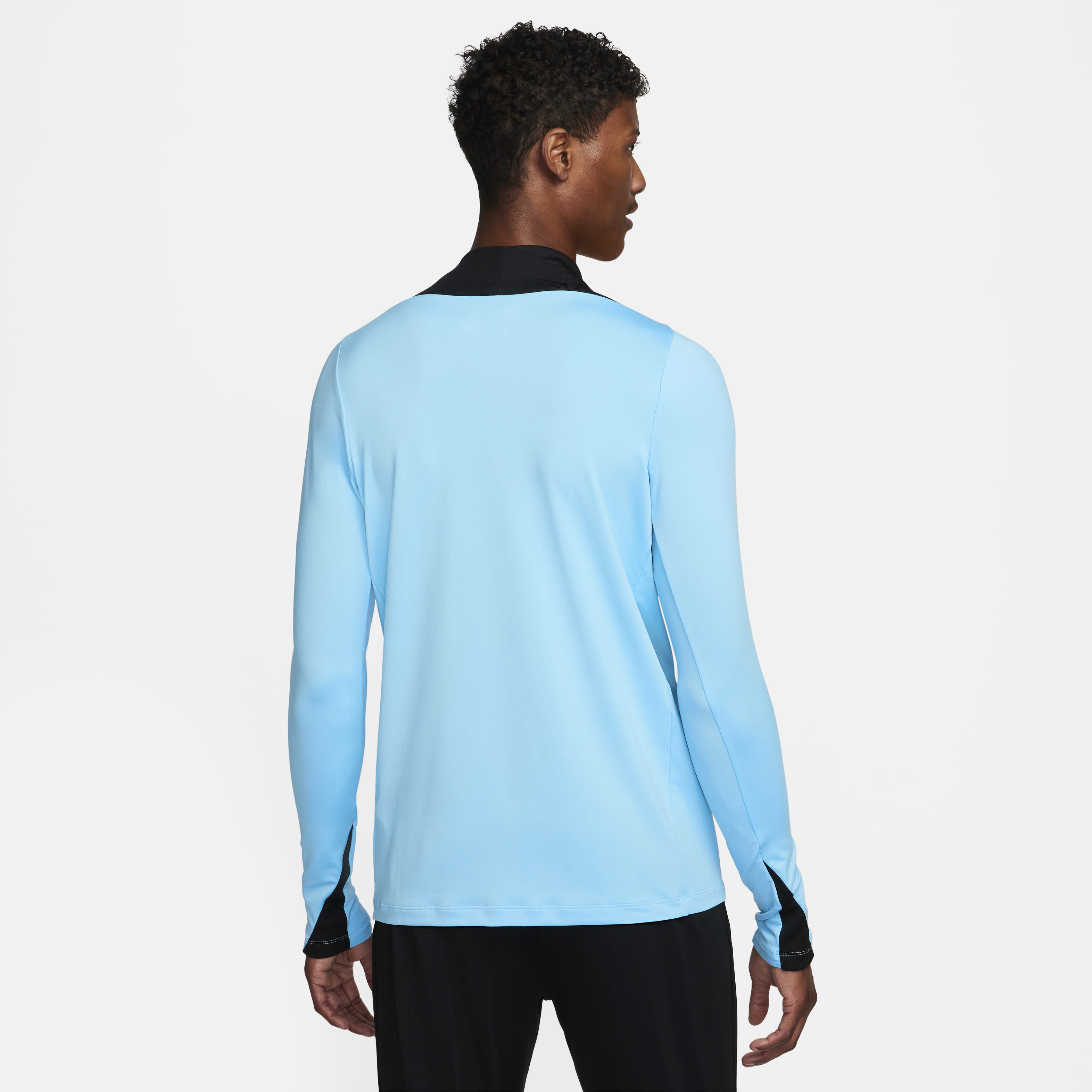 Nike Strike image number 1