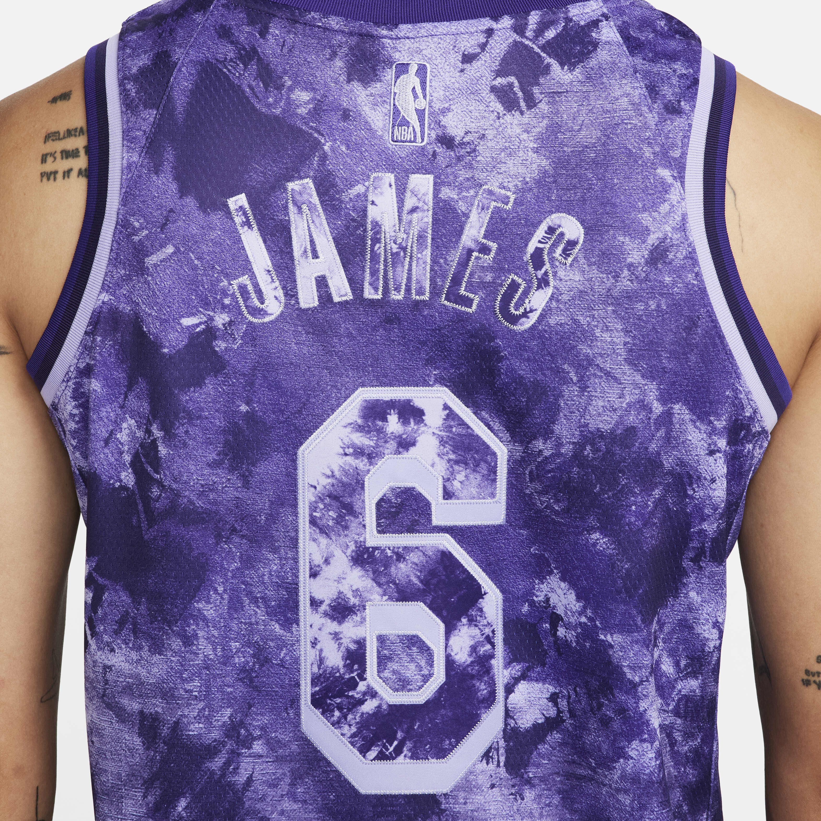 LeBron James Los Angeles Lakers 2022/23 Select Series image number 6