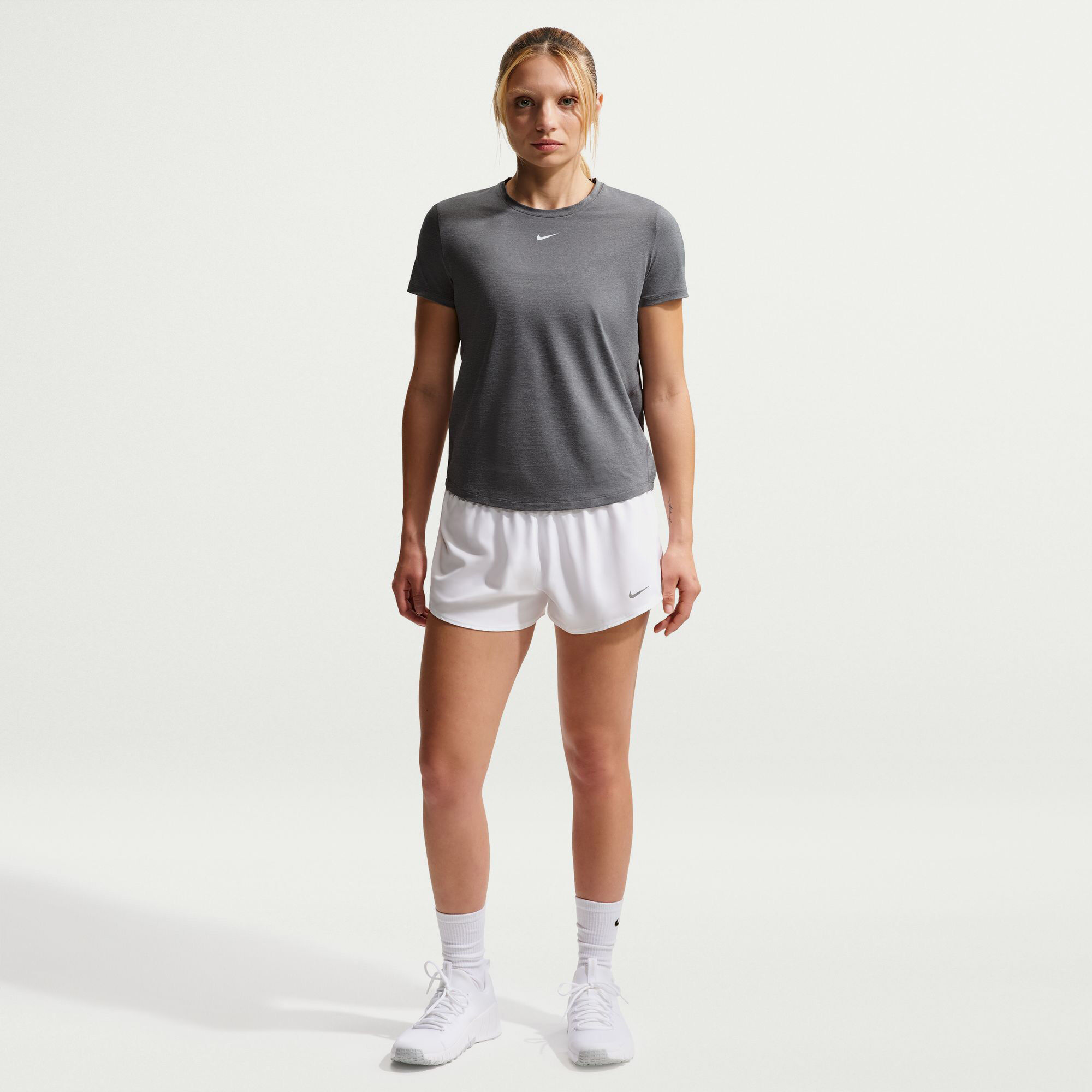 نايكي ون كلاسيك image number 0