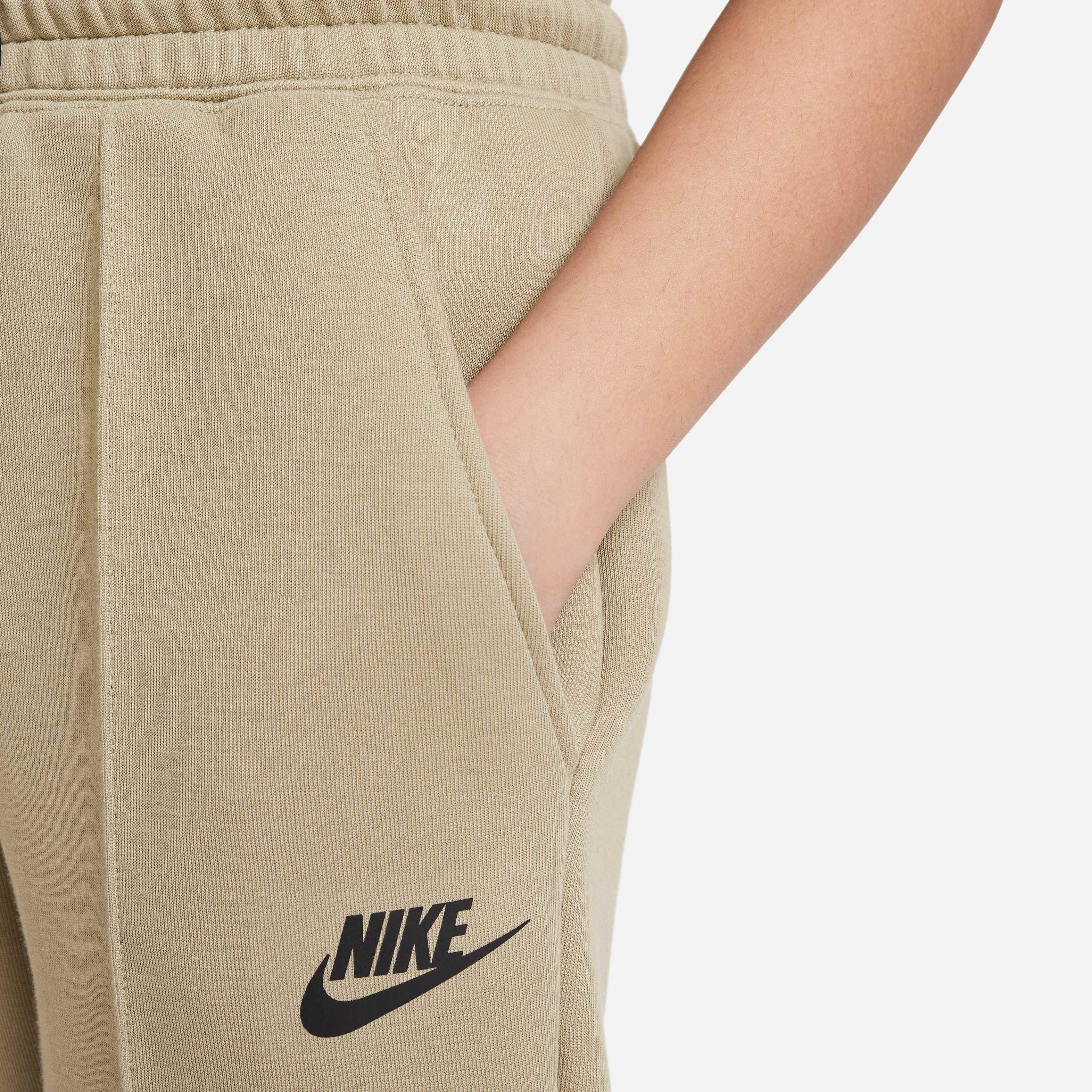 Nike Sportswear Tech Fleece image number 3