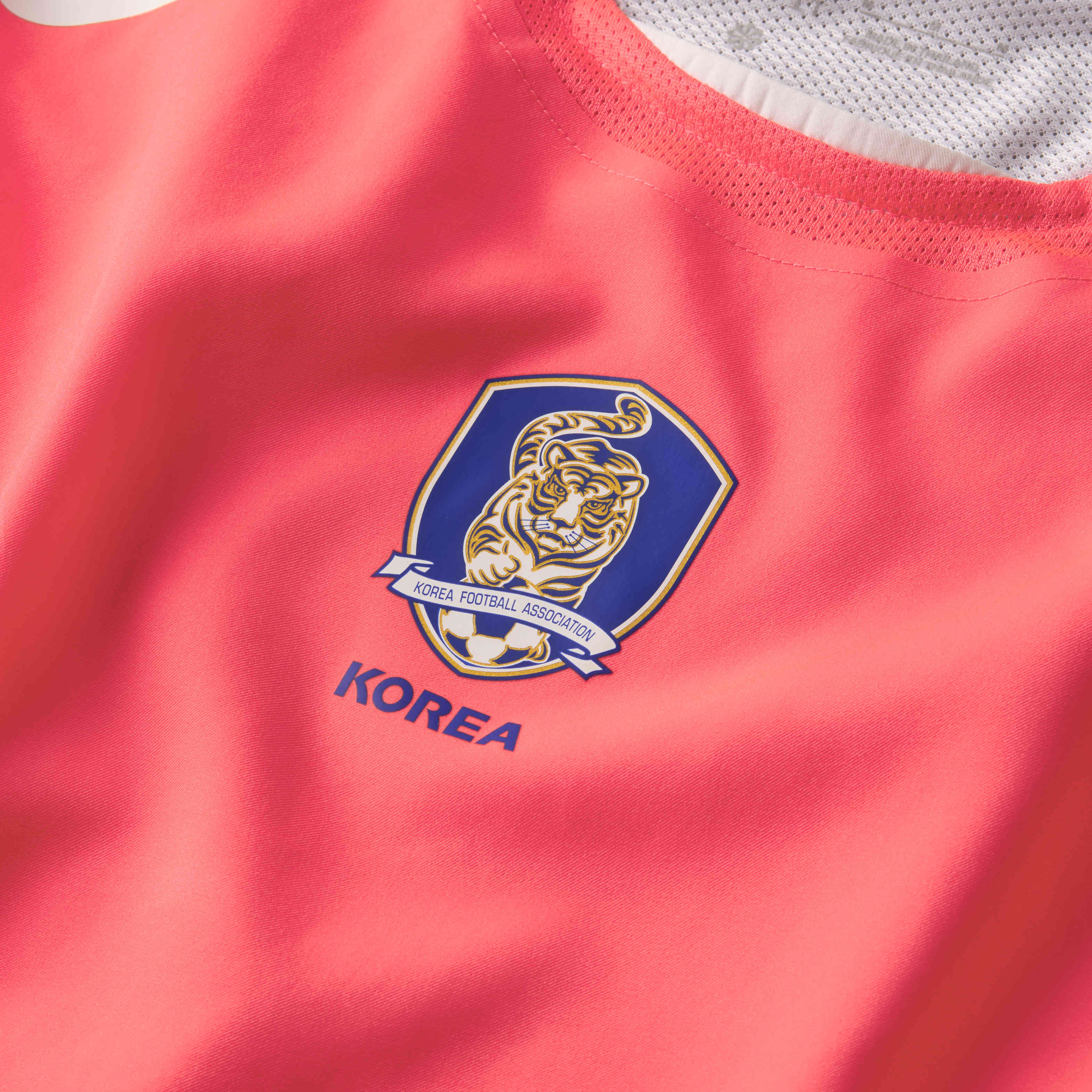 كوريا الجنوبية 2004 توتال 90 ري-إيشو image number 5