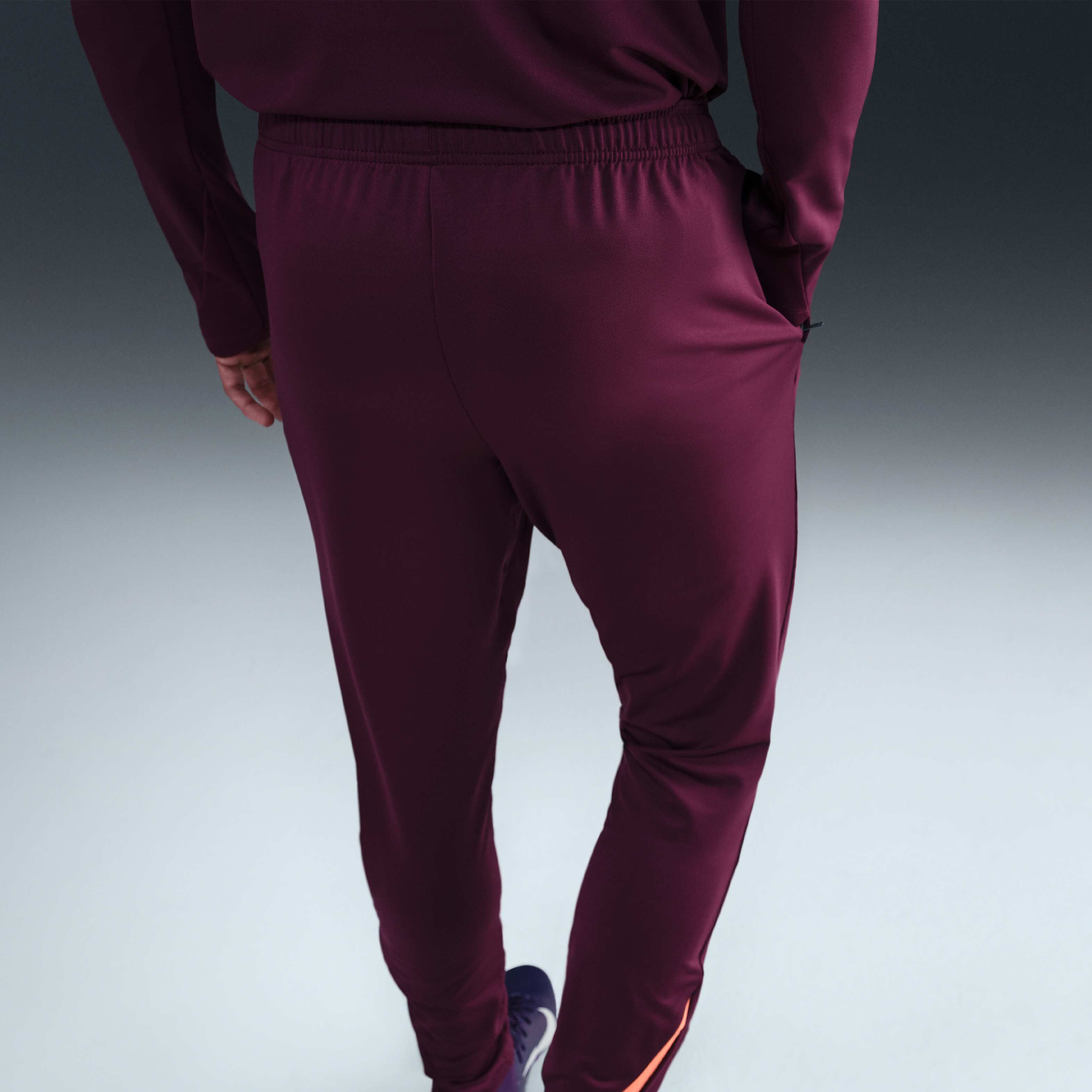 Nike Strike image number 2