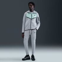 Nike Tech