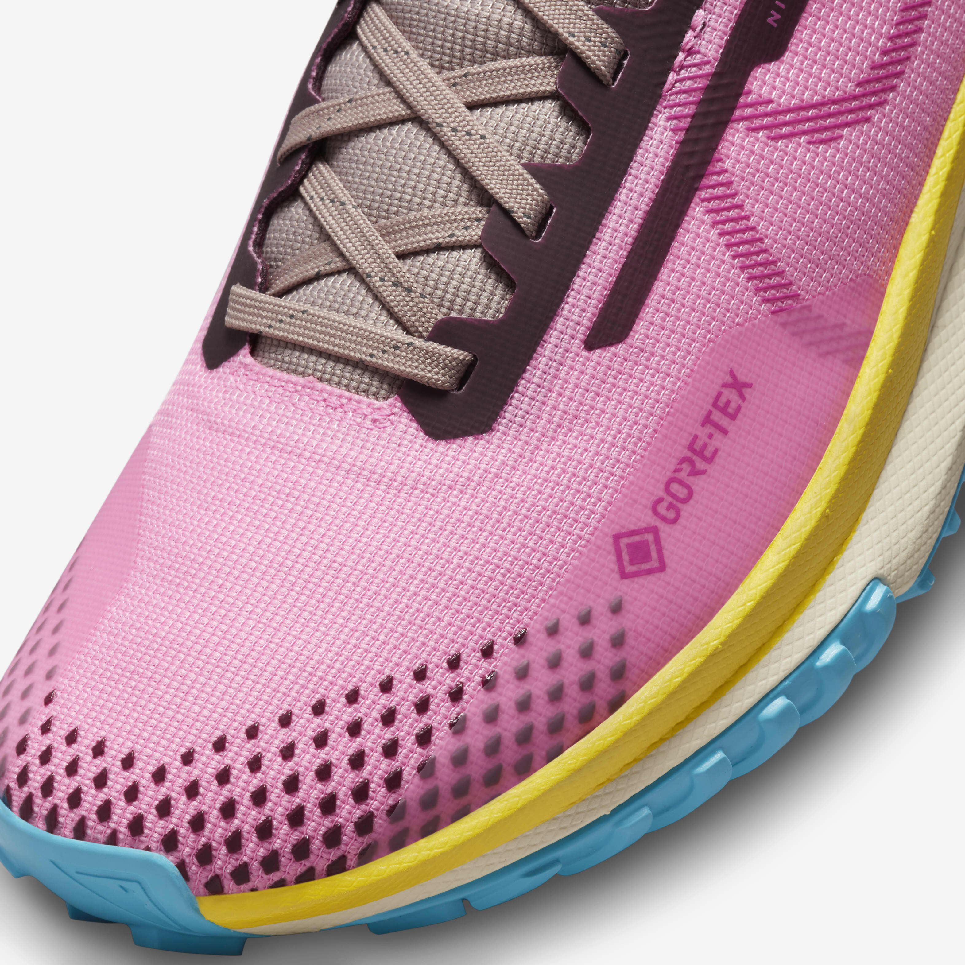 نايكي بيجاسوس تريل 4 جور-تيكس image number 6