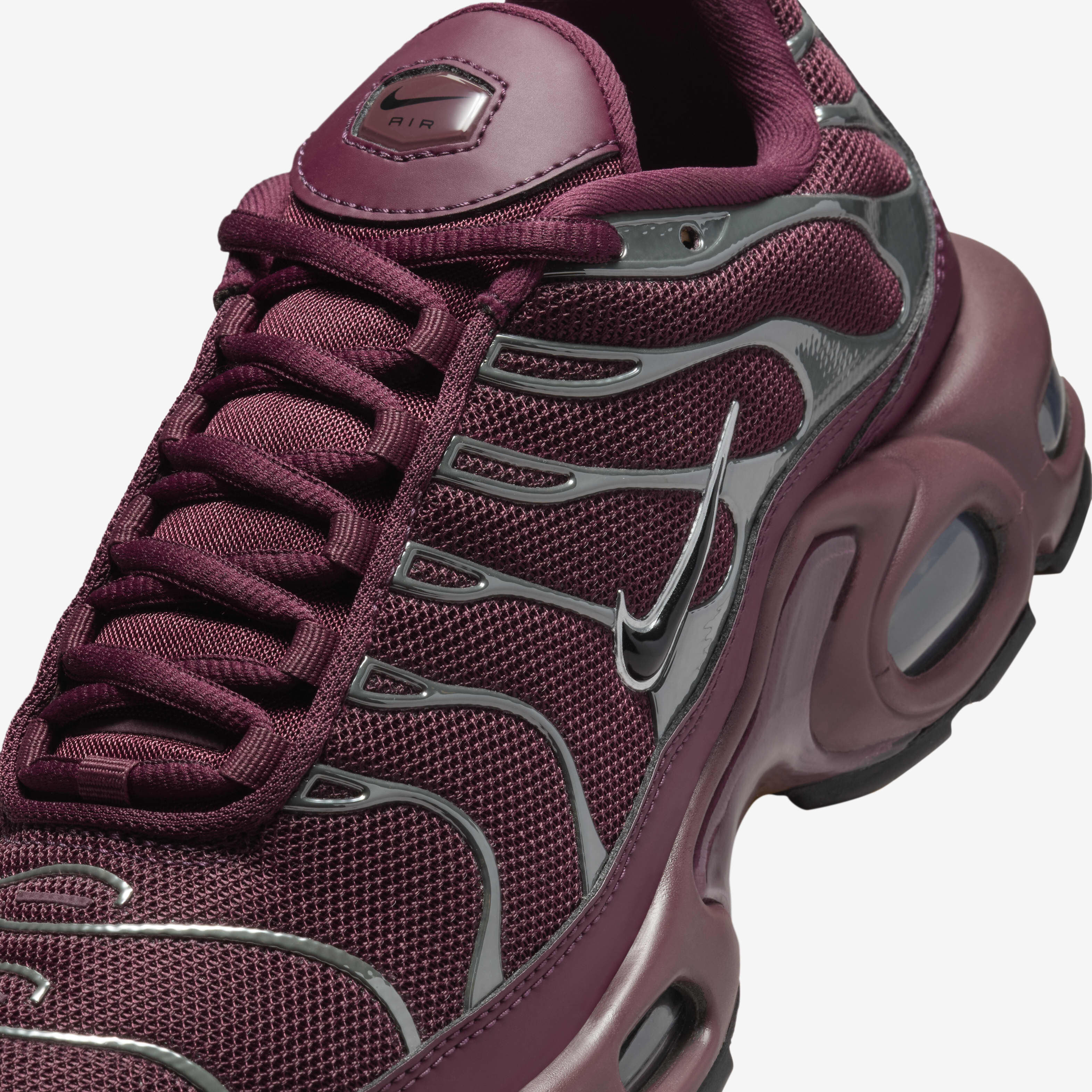 Buy Nike Air Max Plus SE Women's Shoes - Night Maroon/Dark Buy Nike Air Max Plus SE Women's Shoes - Night Maroon/Dark