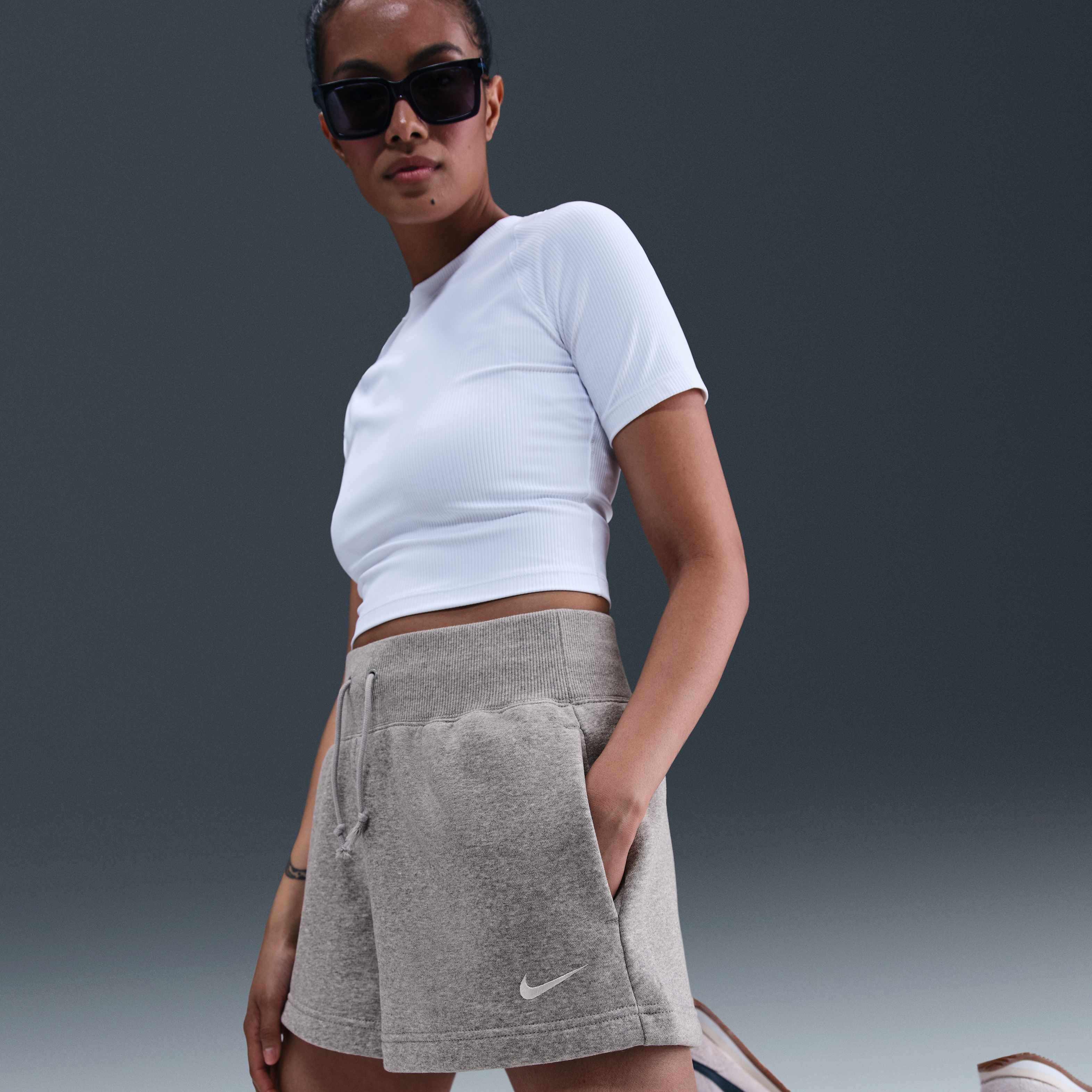 شورت سبورتسوير فينيكس فليس هاي-ويستد image number 4