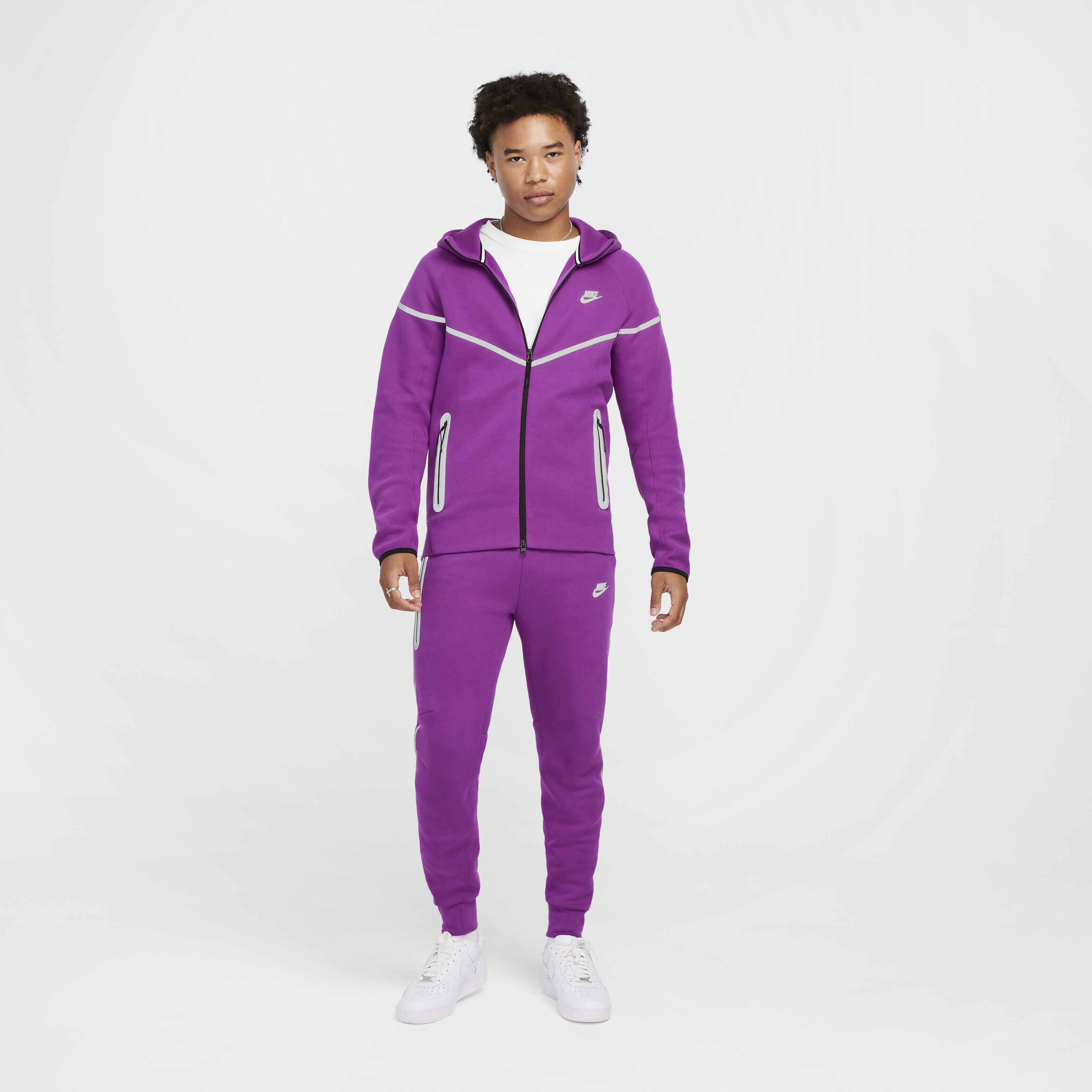 Buy Nike Tech Windrunner Men s Reflective Design Details Fleece Full Zip Jacket Nike Qatar Official