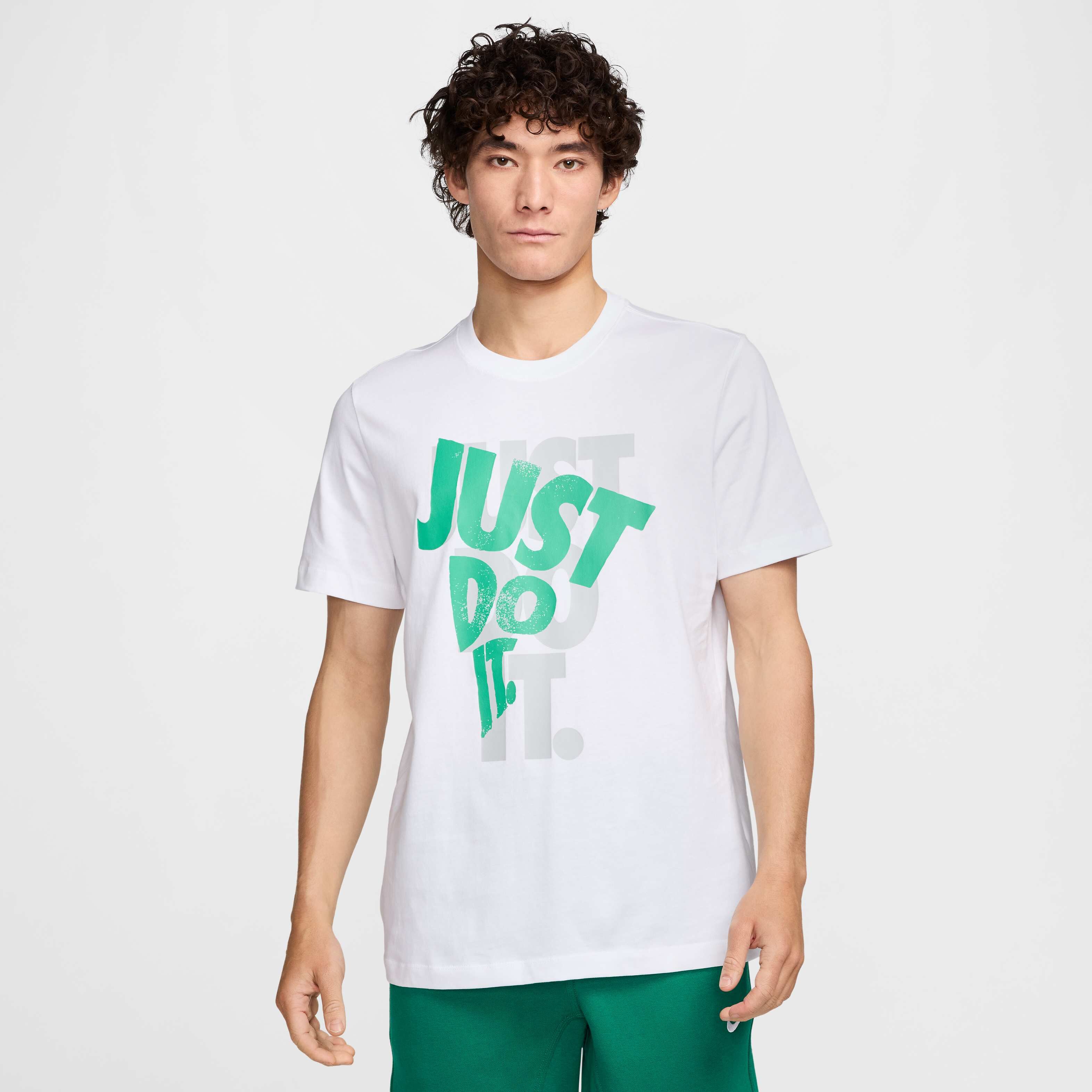 Nike Sportswear image number 0