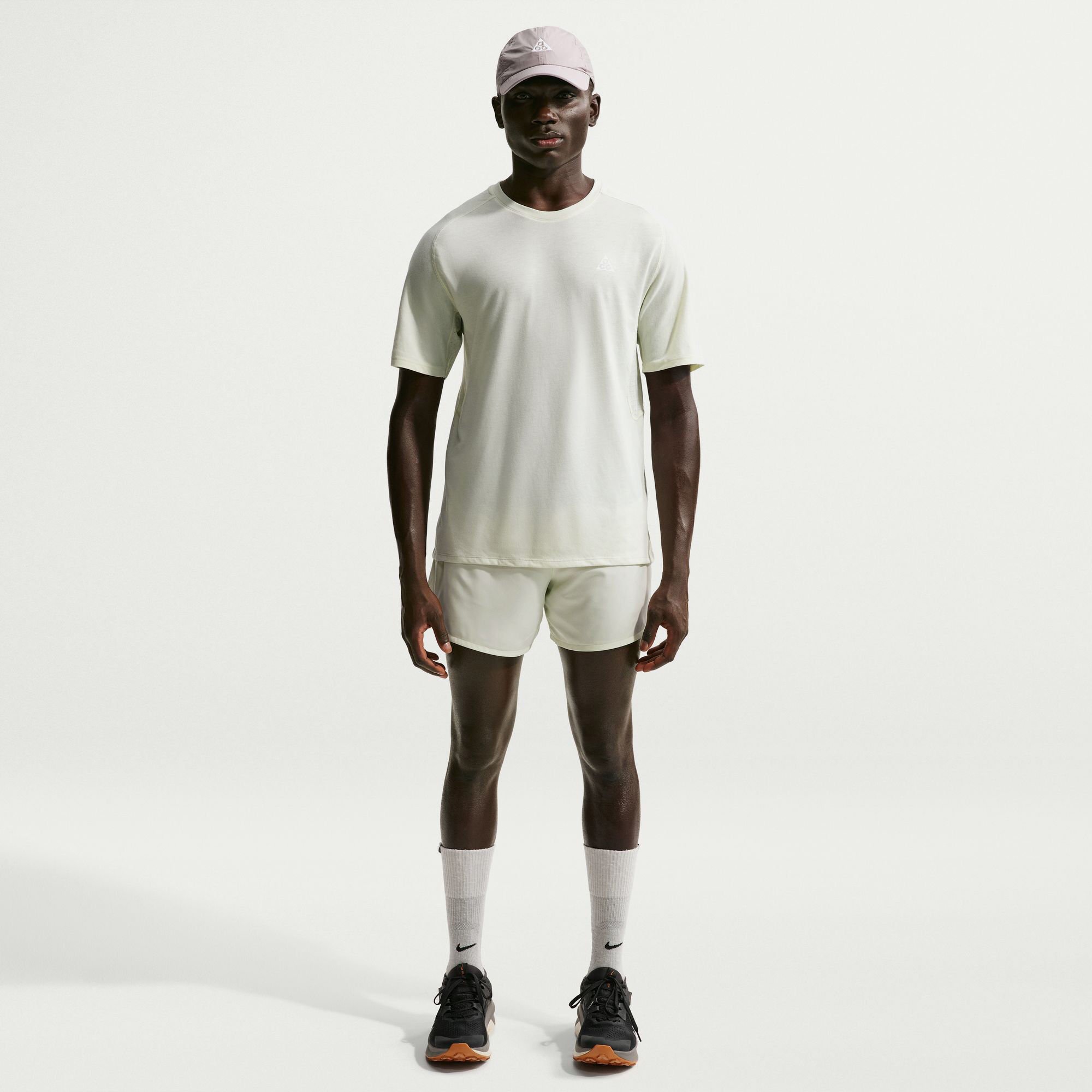 Nike ACG 'Solar Chase' image number 0