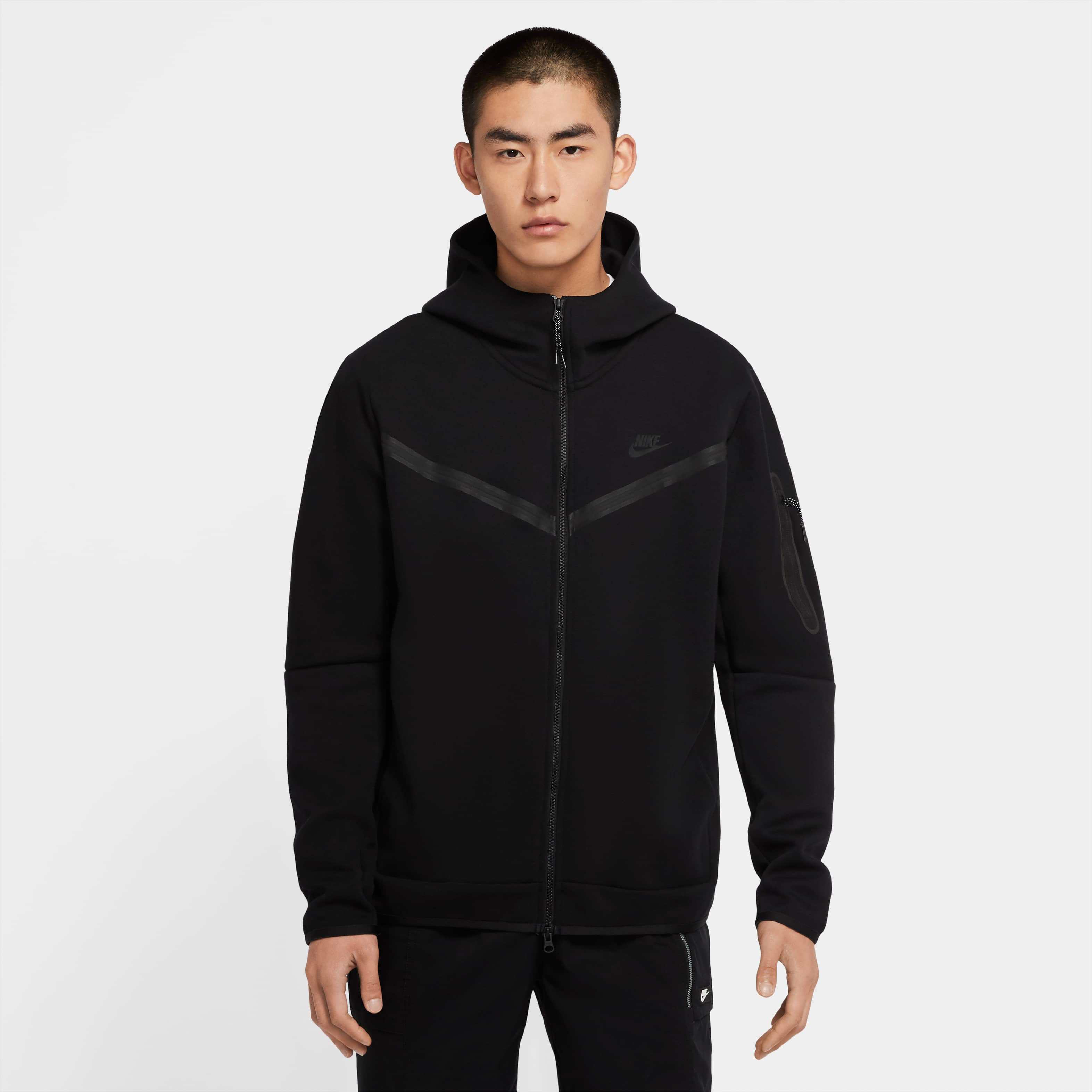 Nike Sportswear Tech Fleece image number 0