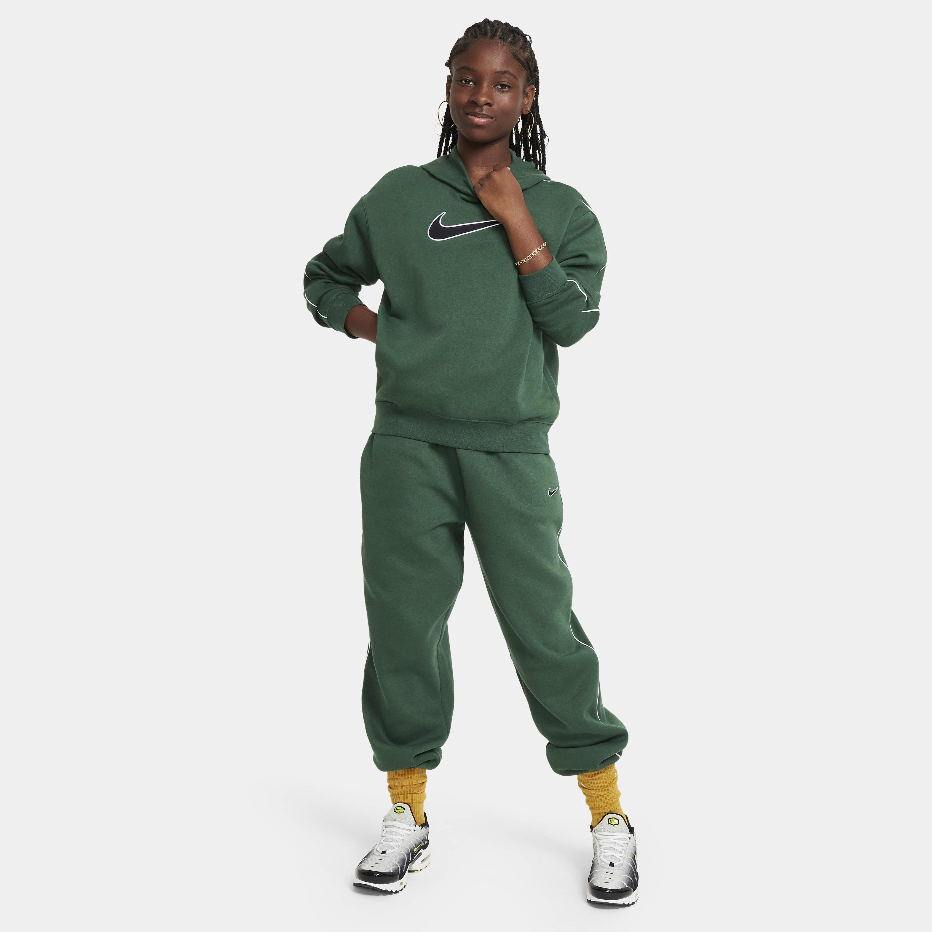 نايكي سبورتسوير image number 4