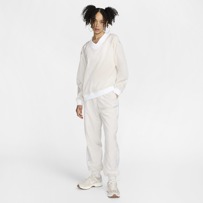 Nike Sportswear Essential image number 4 Nike Sportswear Essential image number 4