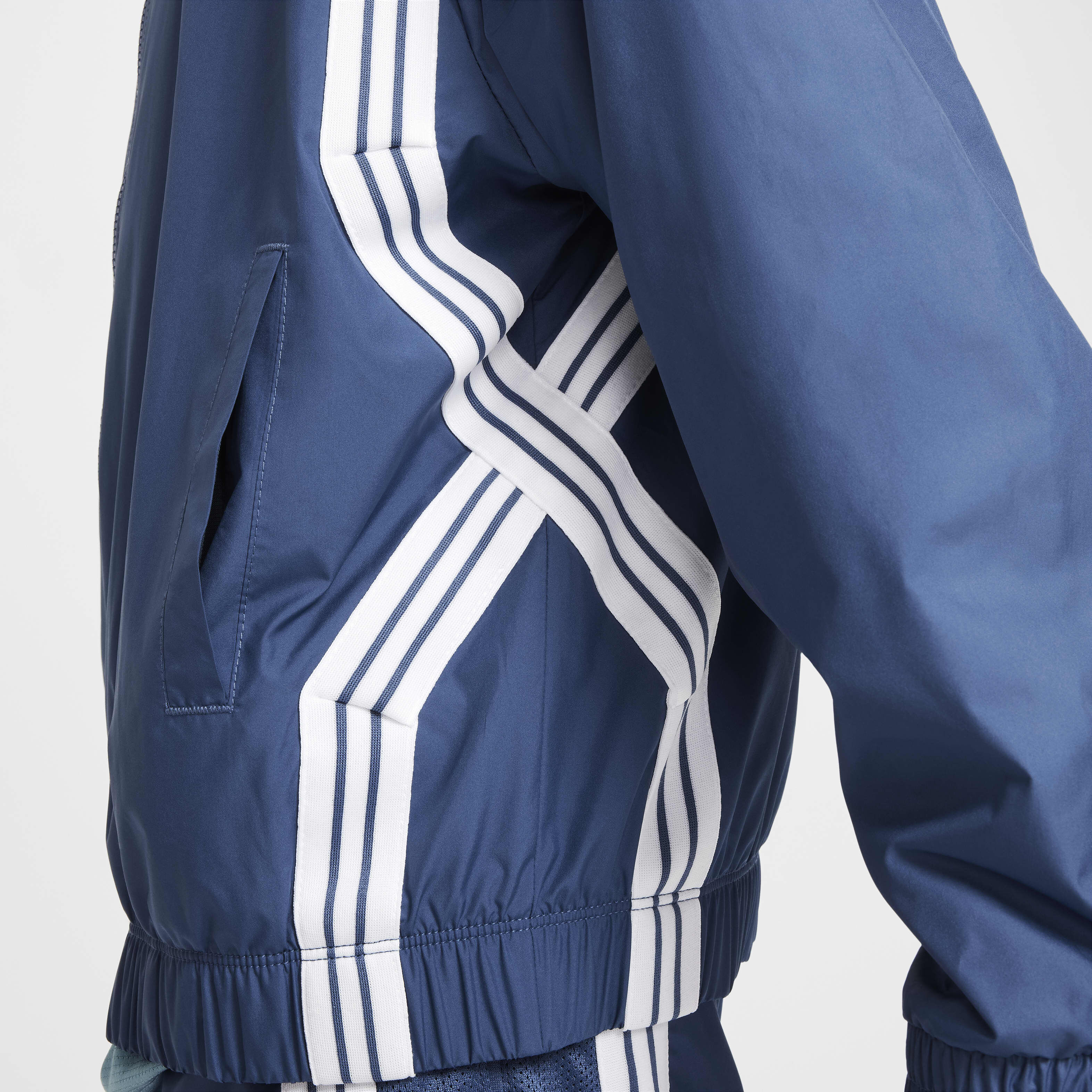 Nike Crossover image number 4