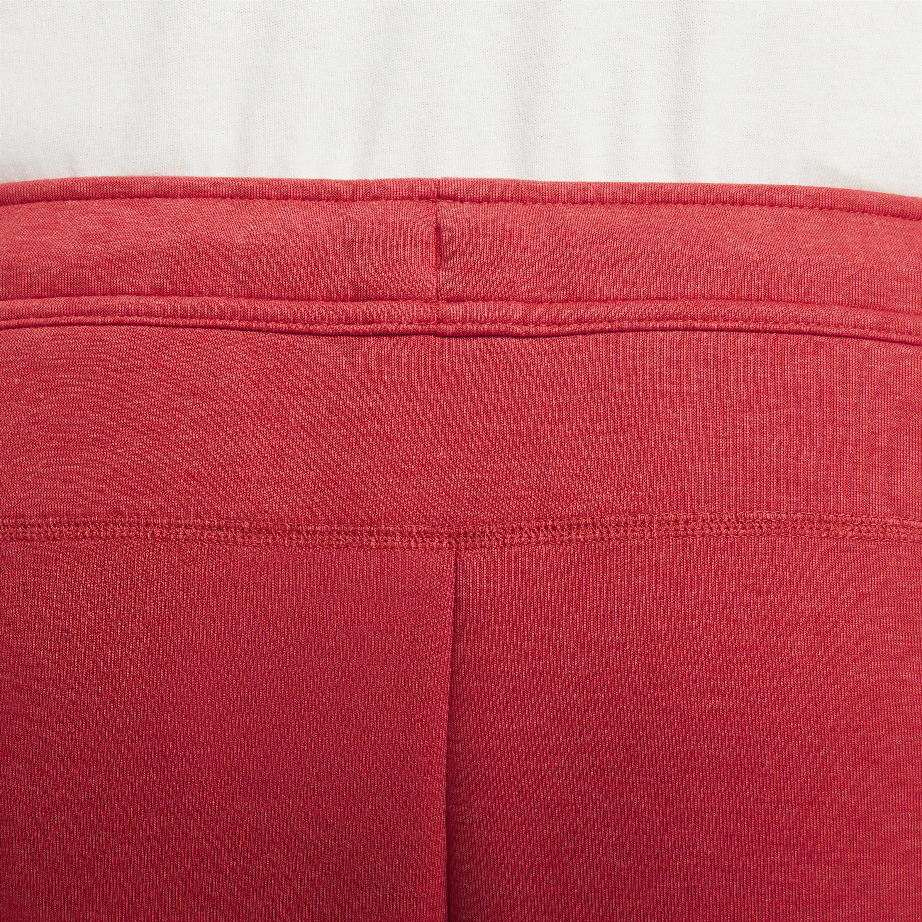 Nike Sportswear Tech Fleece image number 18