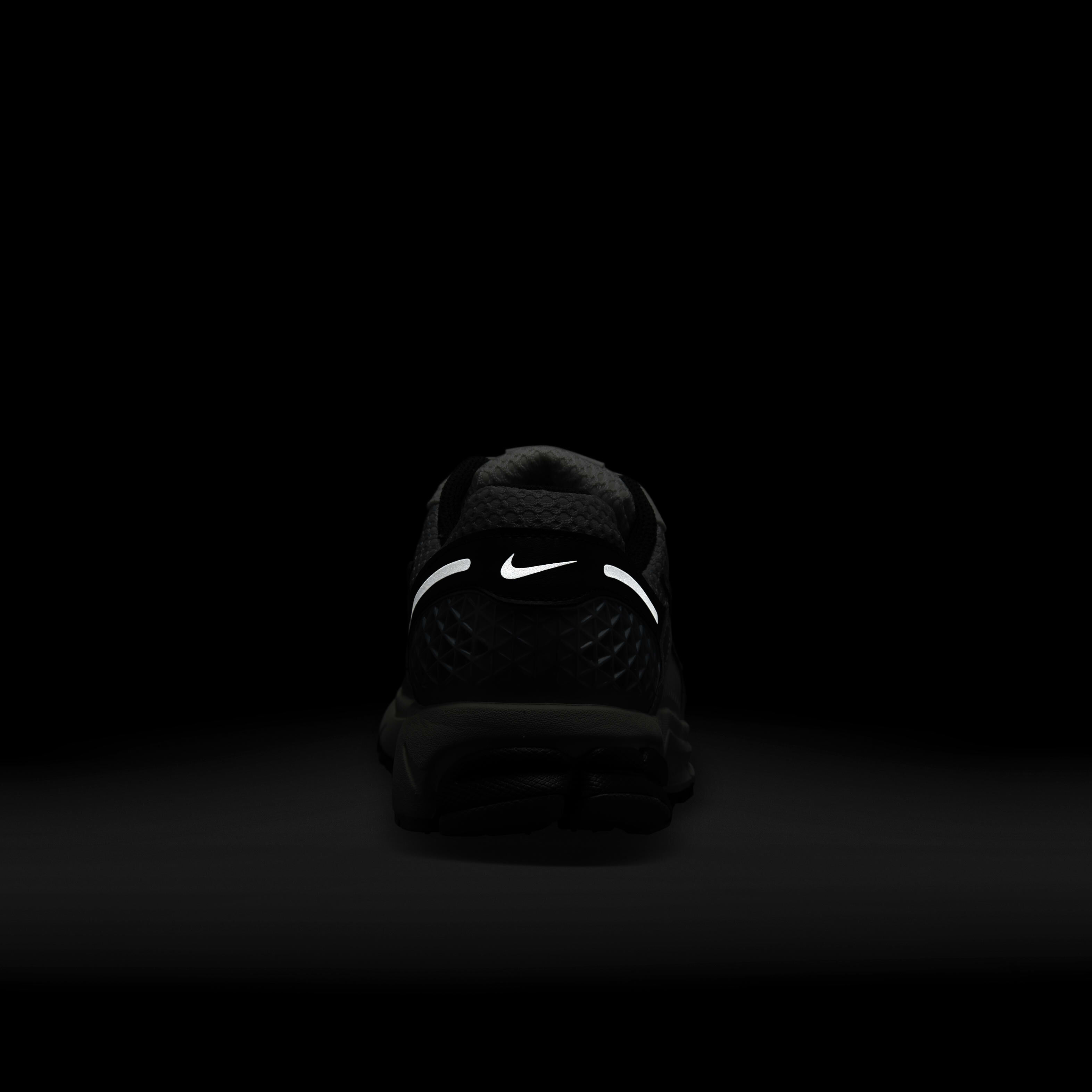 Nike Zoom Vomero 5 image number 9