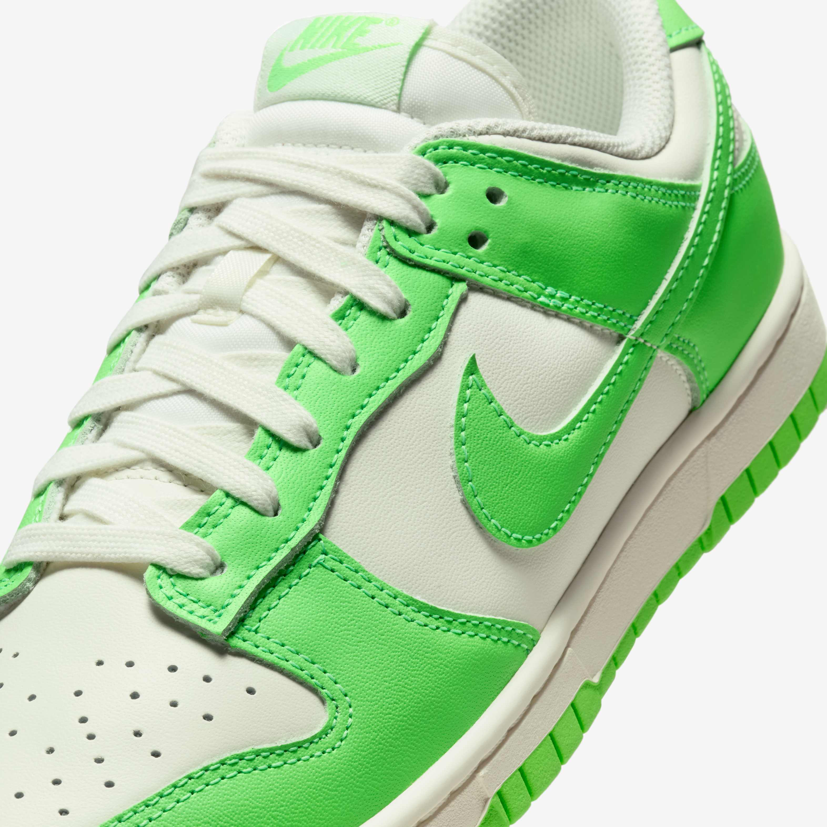 Nike Dunk Low image number 6