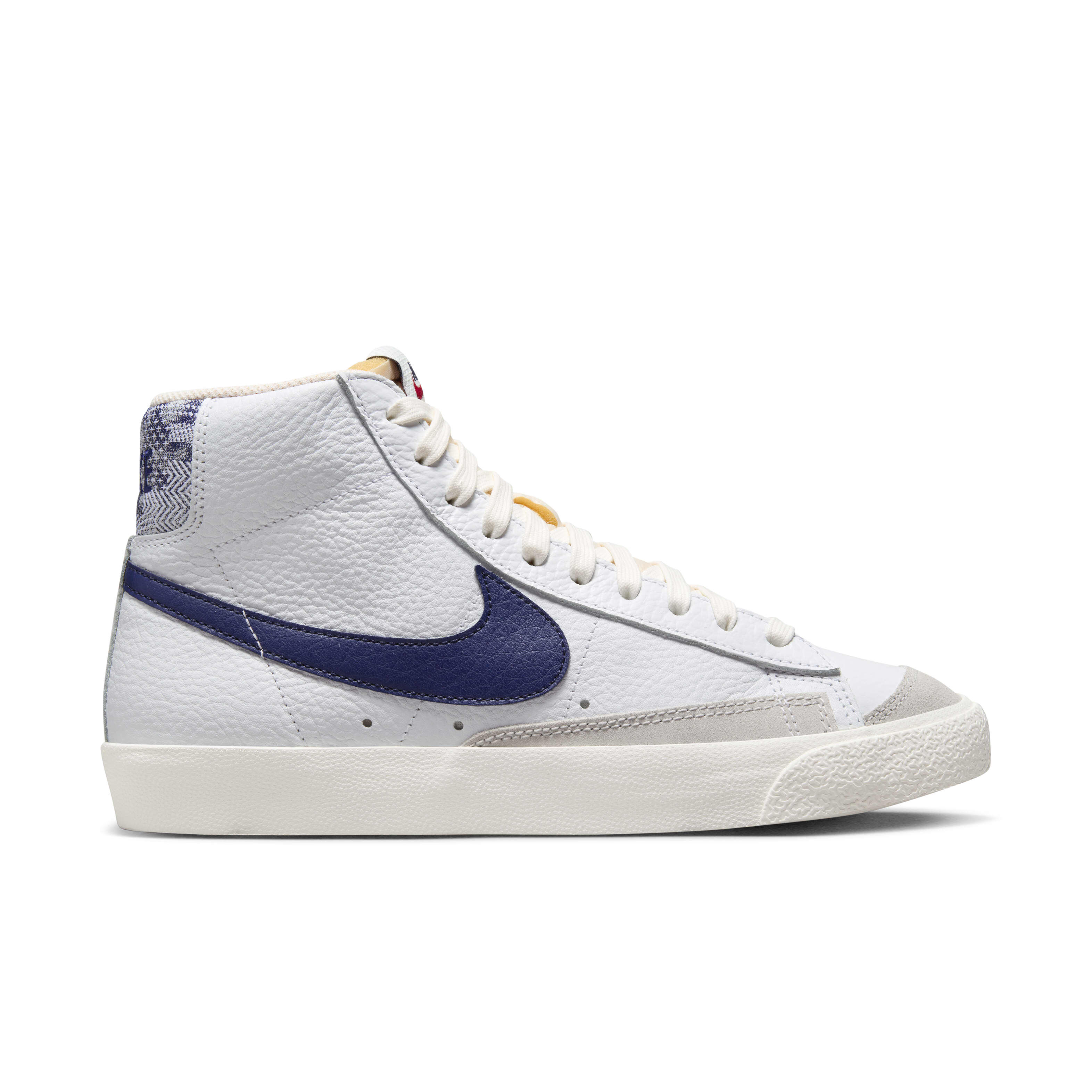 Nike Blazer Mid '77 image number 2