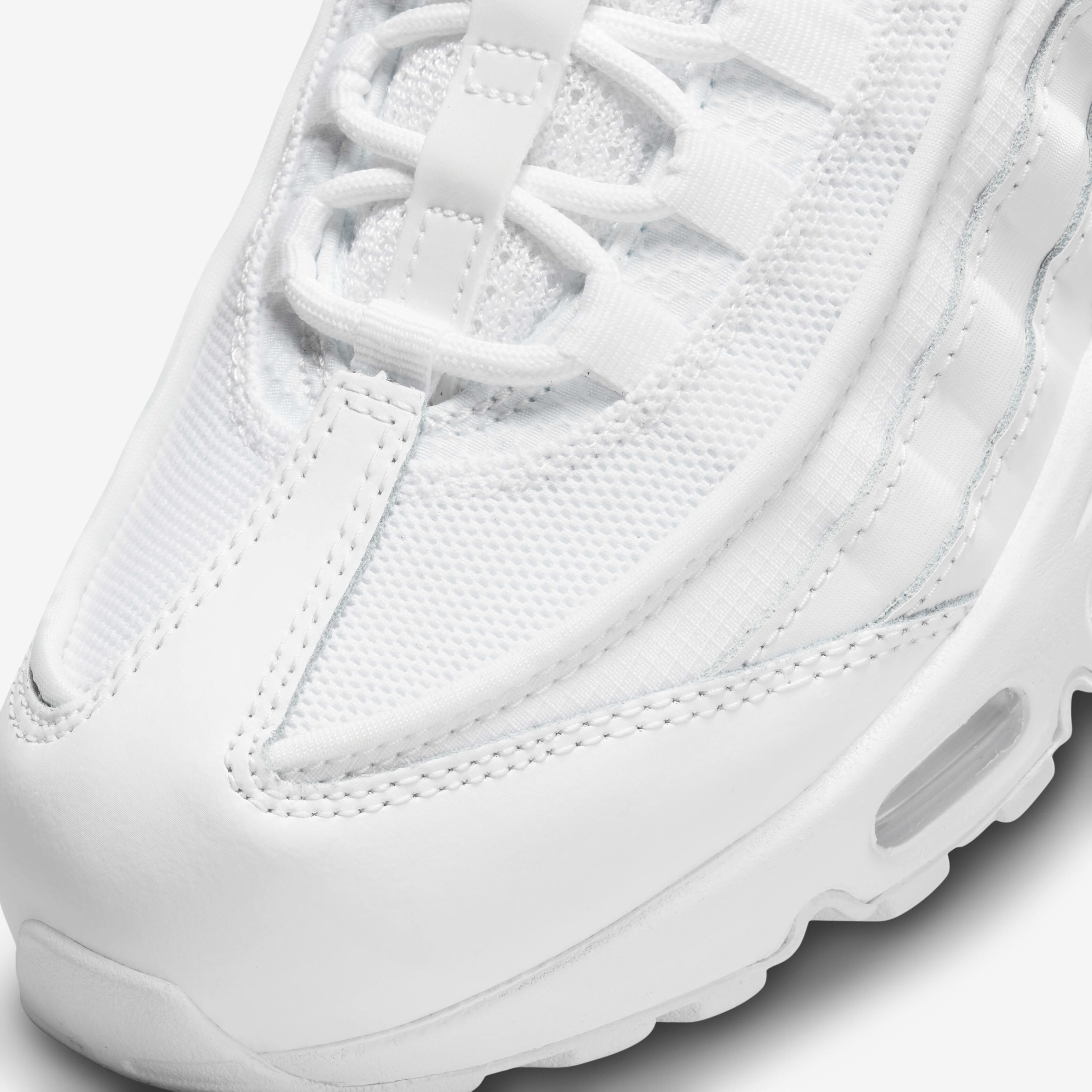 Buy Nike Air Max 95 Essential Men s Shoe Nike Qatar Official