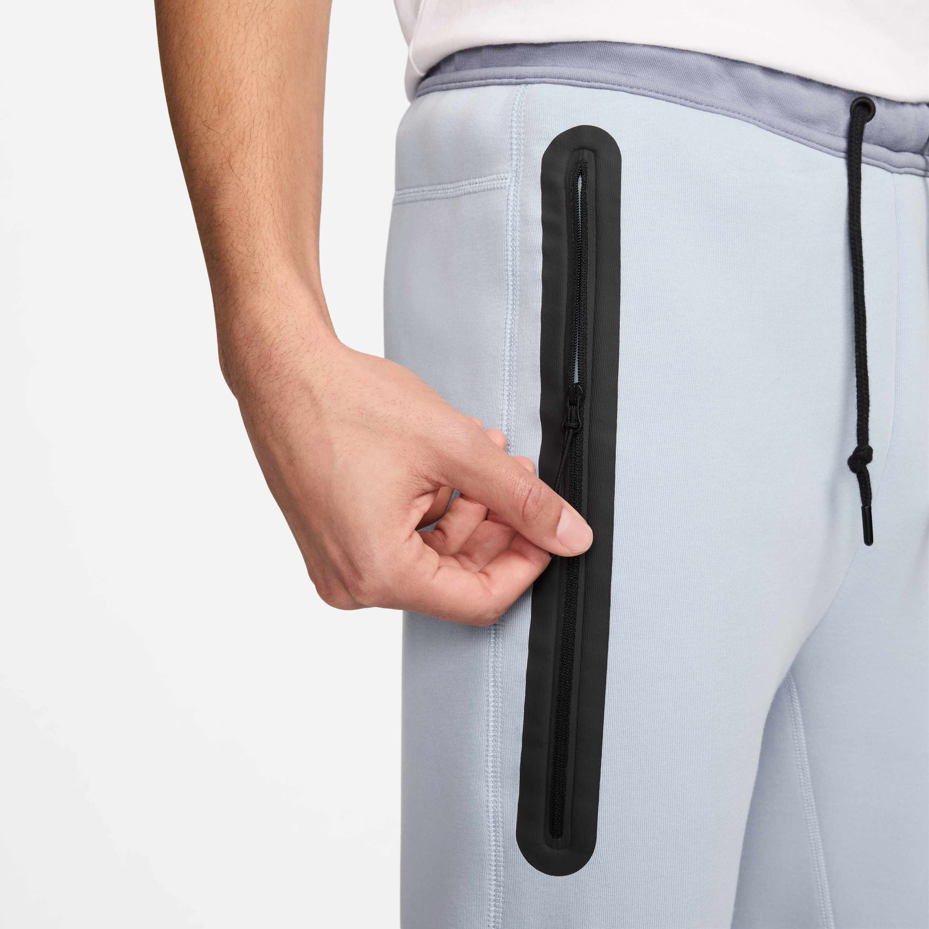 نايكي سبورتسوير تك فليس image number 4