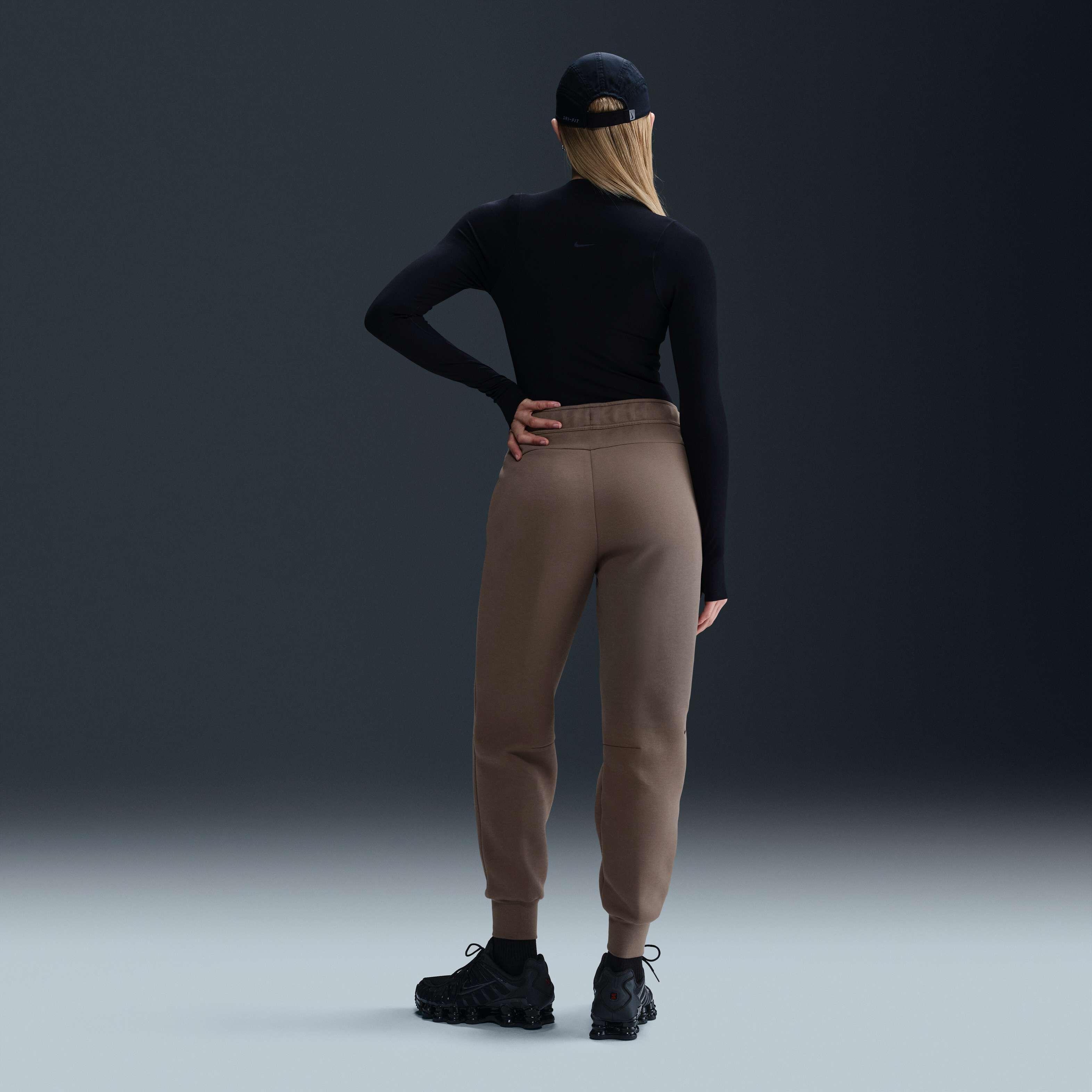 Nike Sportswear Tech Fleece image number 3