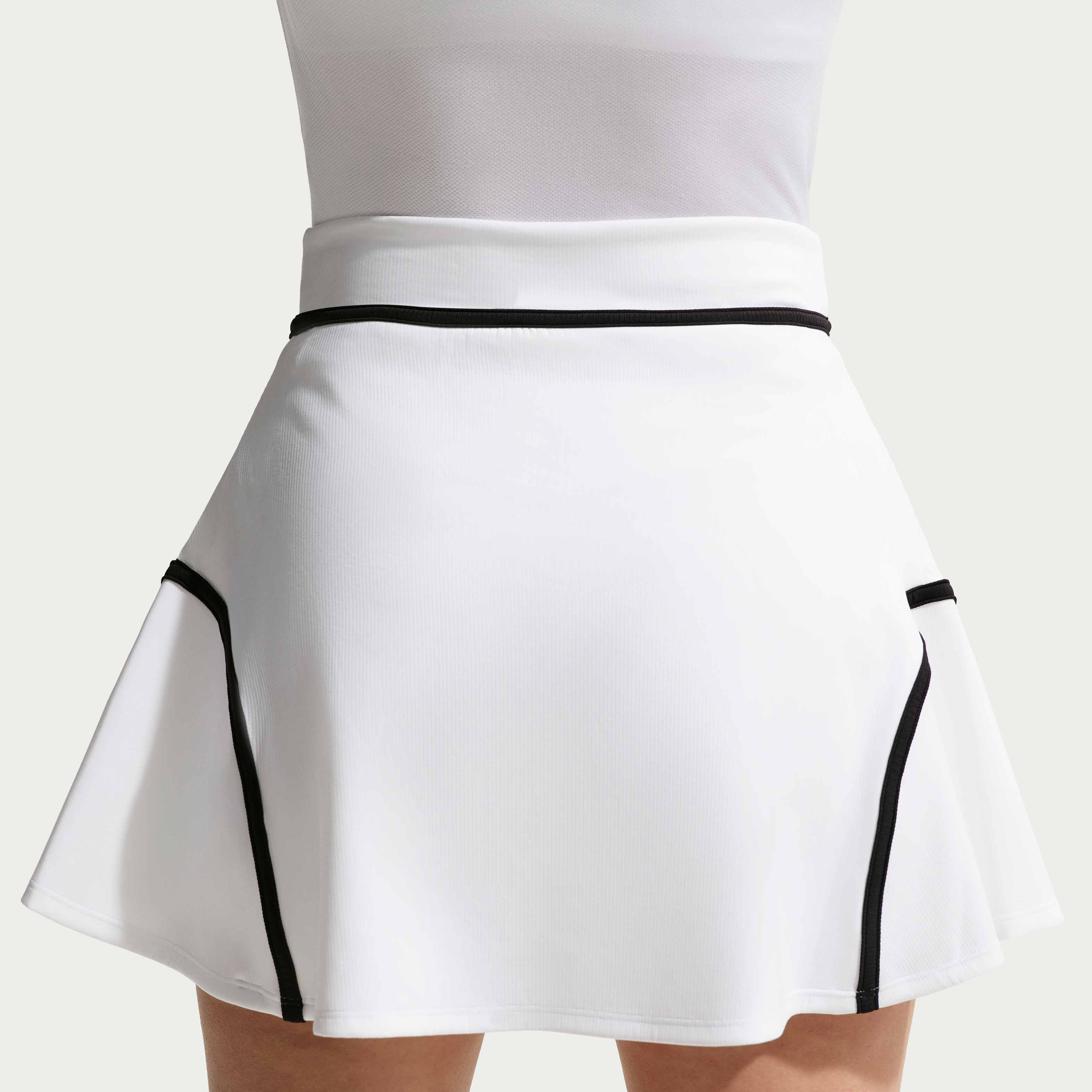 NikeCourt Advantage image number 2