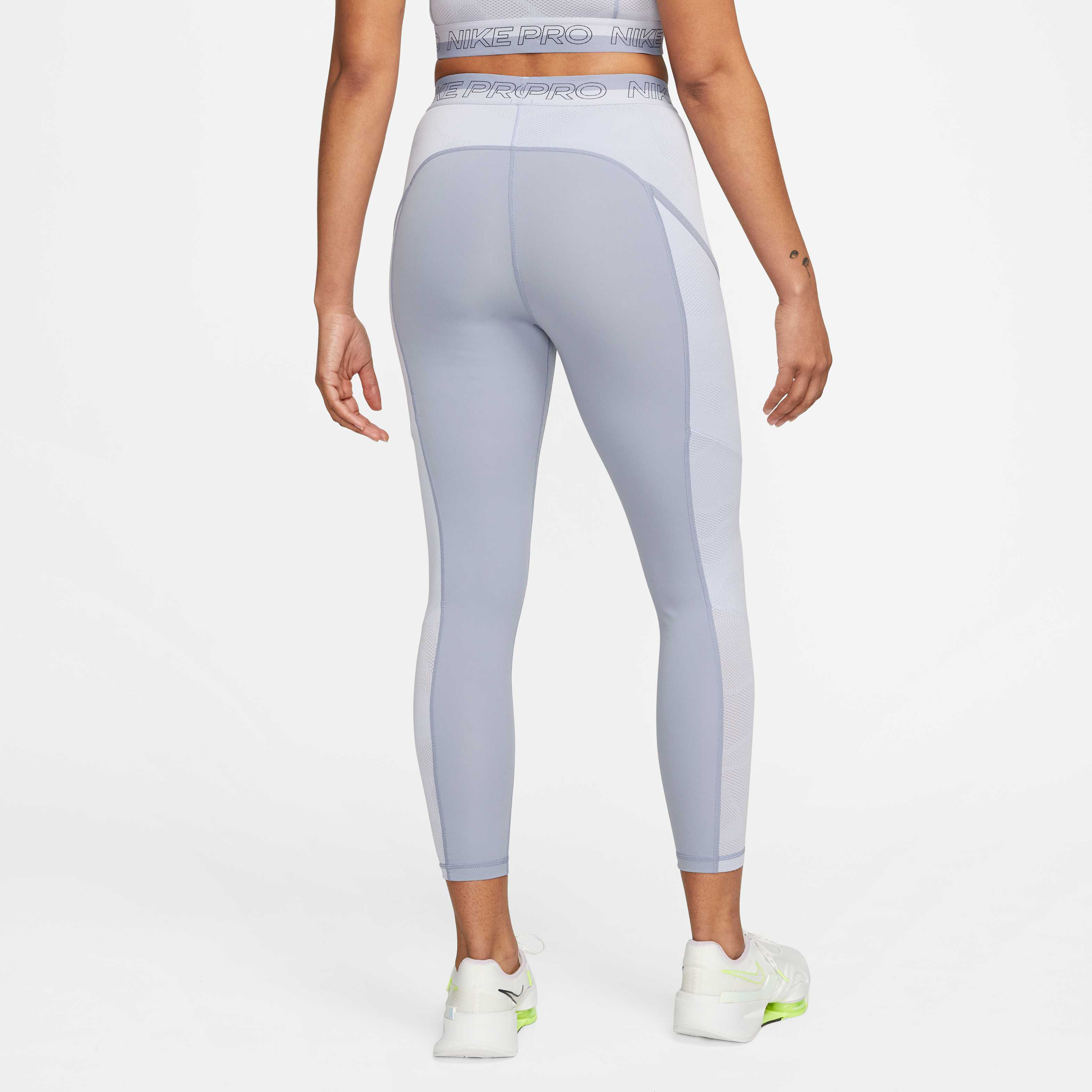 Nike Pro image number 1