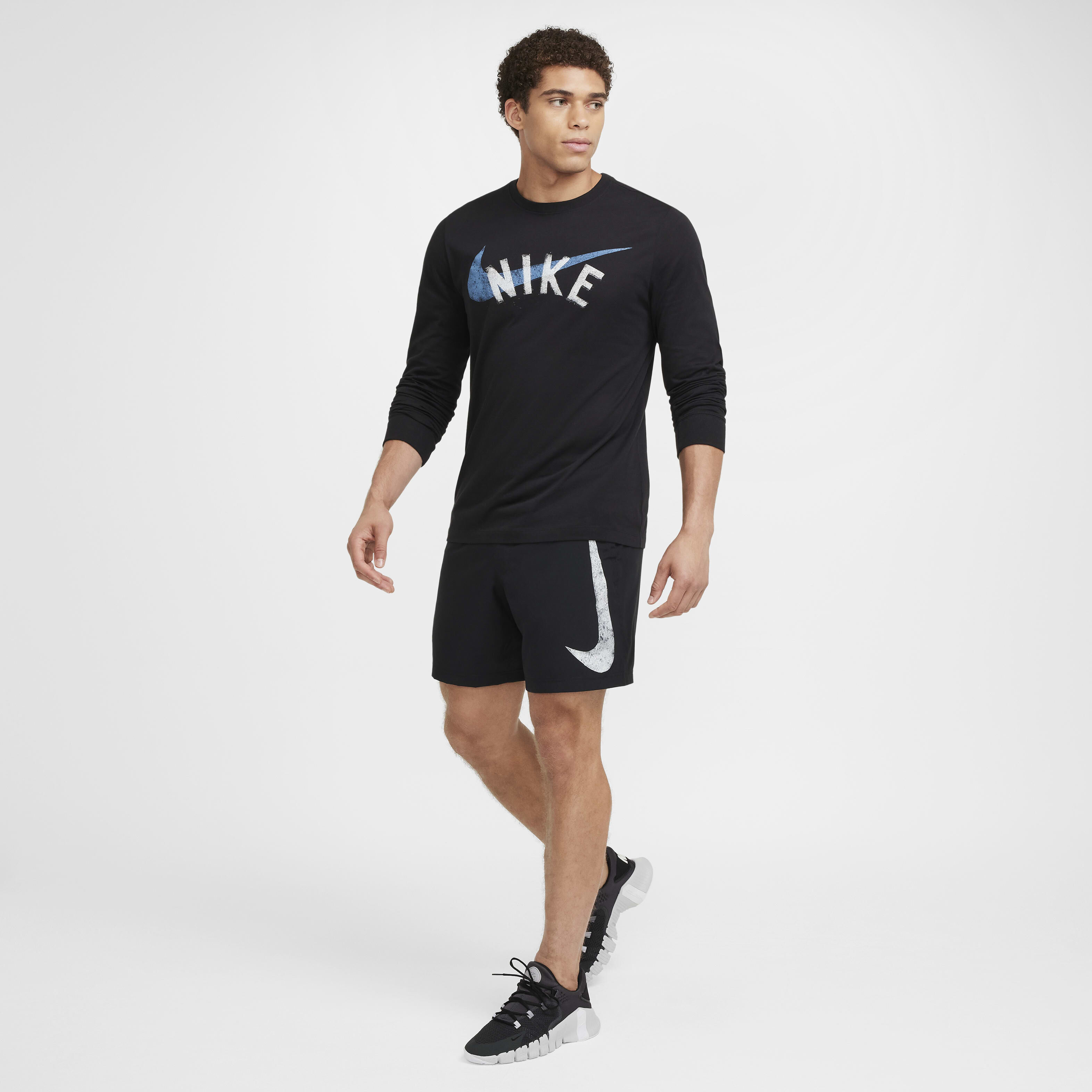 Buy Nike Form Swoosh Men s Dri FIT 18cm approx. Unlined Versatile Shorts Nike Qatar Official