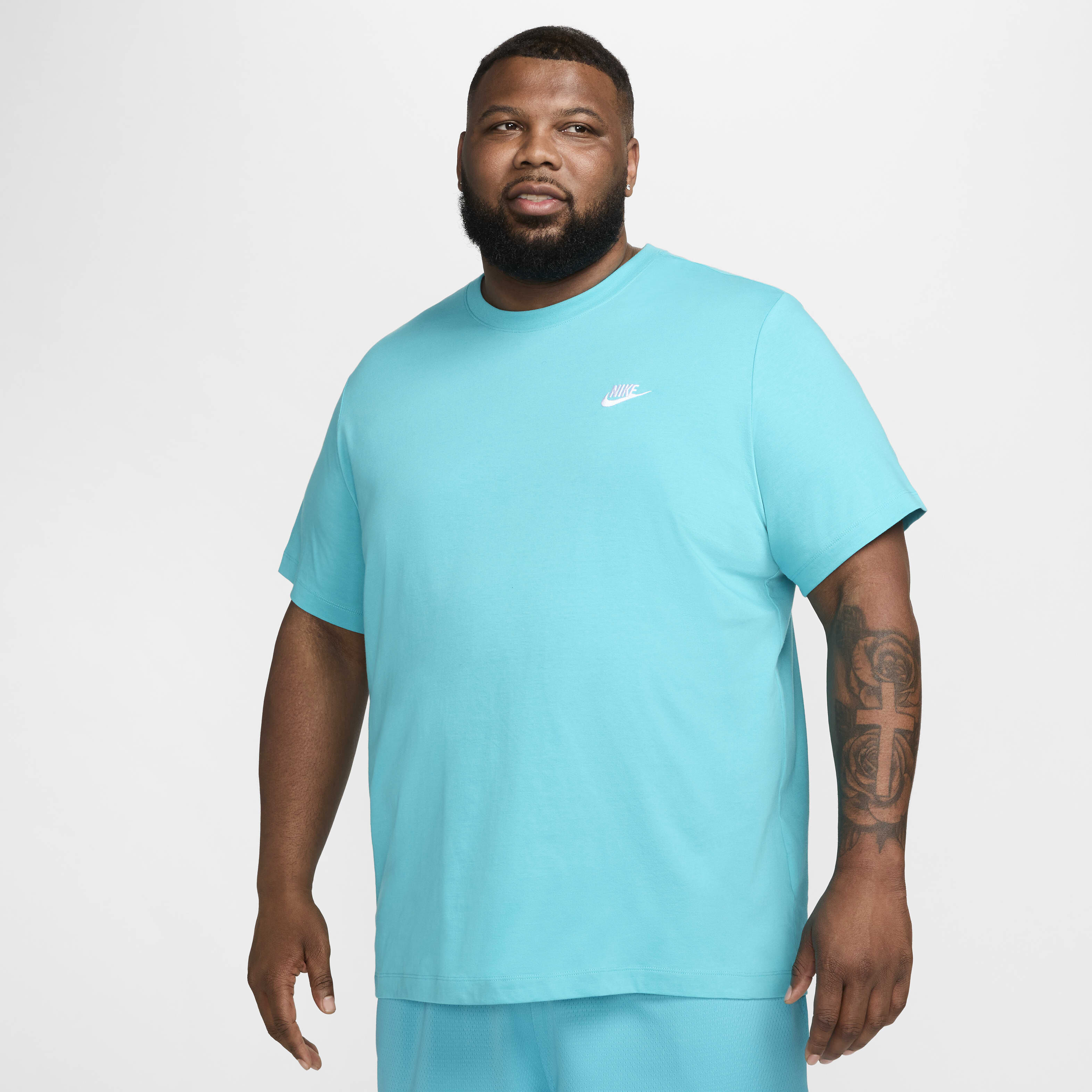 Nike sportswear men's club embroidered futura tee top